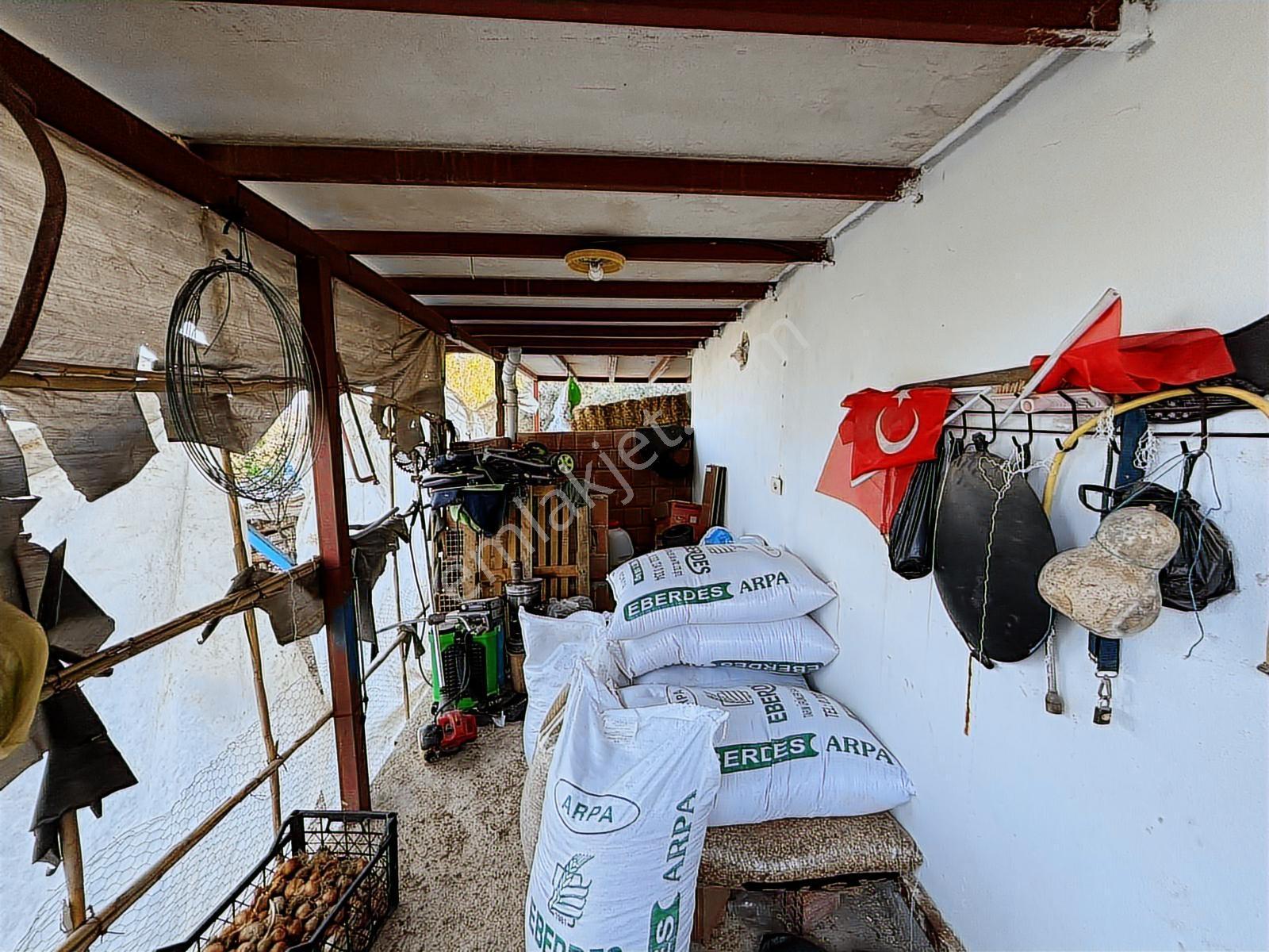Usta Gayrimenkul'den Satılık Gökçepınar'da Ev Ve Arazisi — fotoğraf 14