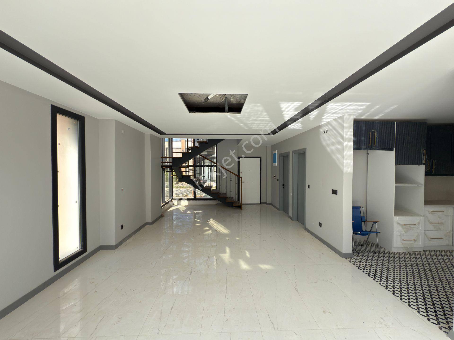 Kuşadası Karaova'da 4+1 Müstakil Özel Havuzlu Yeni Villa — fotoğraf 11