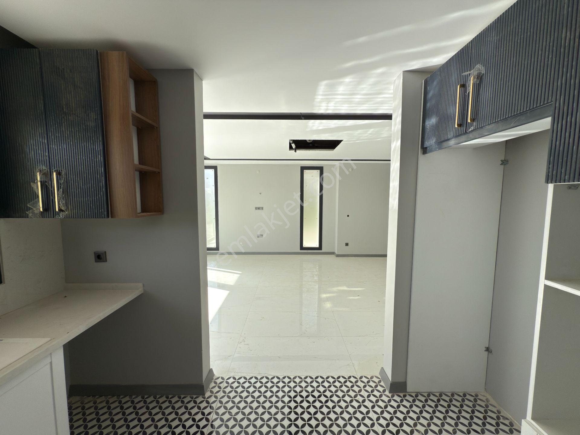 Kuşadası Karaova'da 4+1 Müstakil Özel Havuzlu Yeni Villa — fotoğraf 14