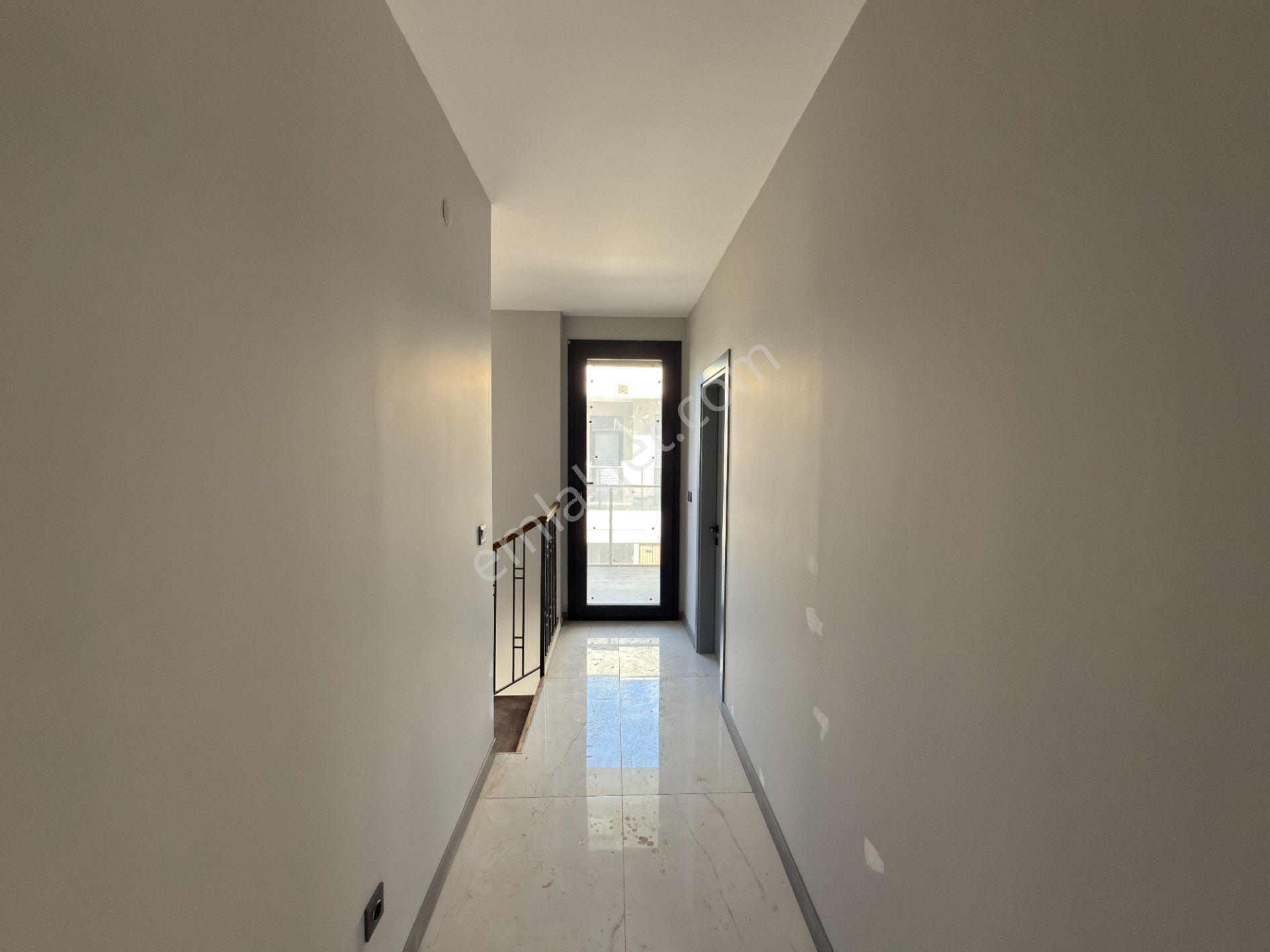 Kuşadası Karaova'da 4+1 Müstakil Özel Havuzlu Yeni Villa — fotoğraf 20