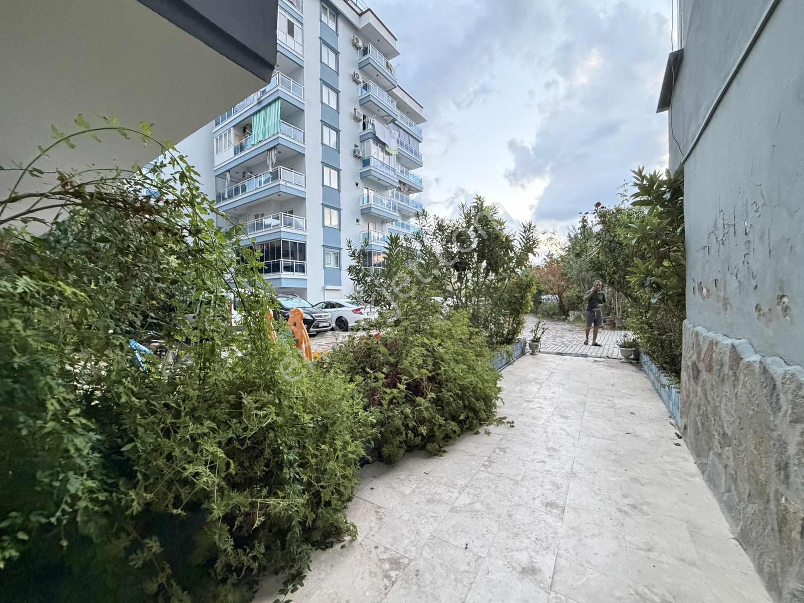 Satılık Ayrı Mutfak 2+1 110 M2 Daire Alanya Obagöl — fotoğraf 3