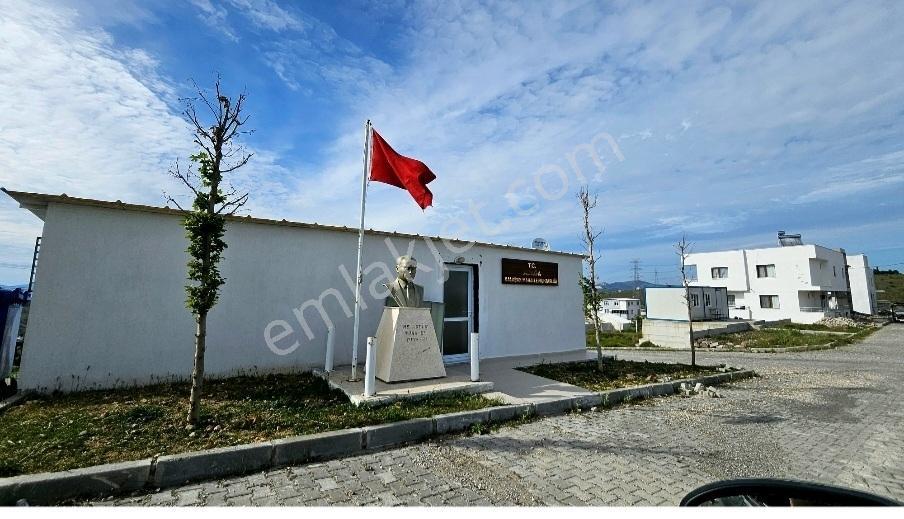 Aliağa Yeni Kalabak'ta Villalar Bölgesinde Satılık İmarlı Arsa — fotoğraf 3