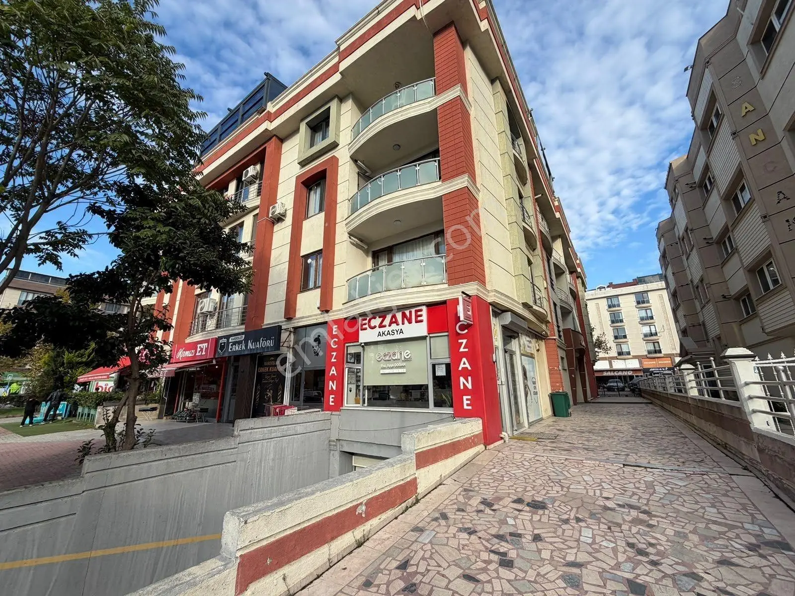 Beylikdüzü Kavaklı Da Merkezi Konumda Marmara Mah.yakın Satılık Dubleks Daire 3+2 200 M2 — fotoğraf 2