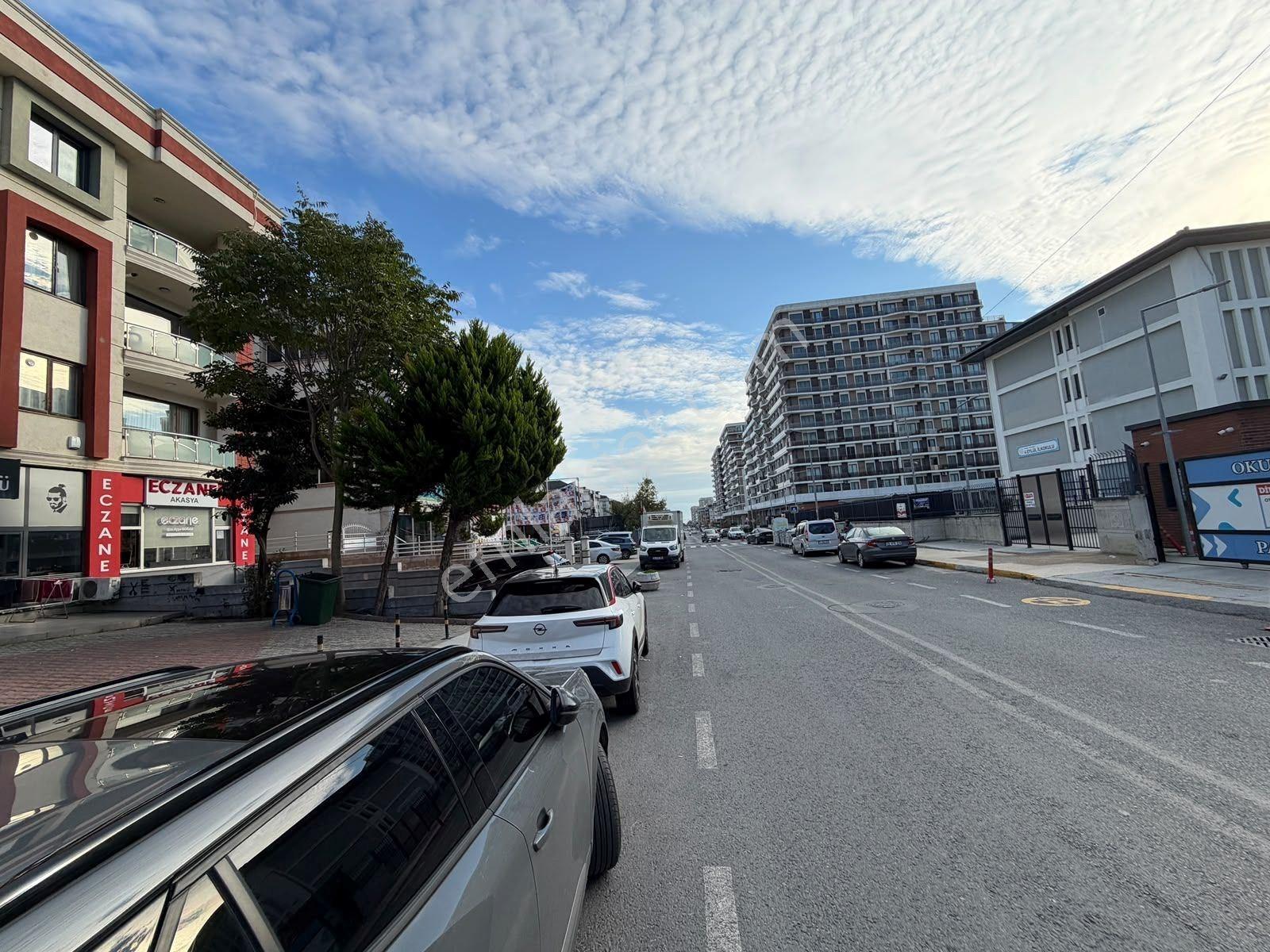 Beylikdüzü Kavaklı Da Merkezi Konumda Marmara Mah.yakın Satılık Dubleks Daire 3+2 200 M2 — fotoğraf 6
