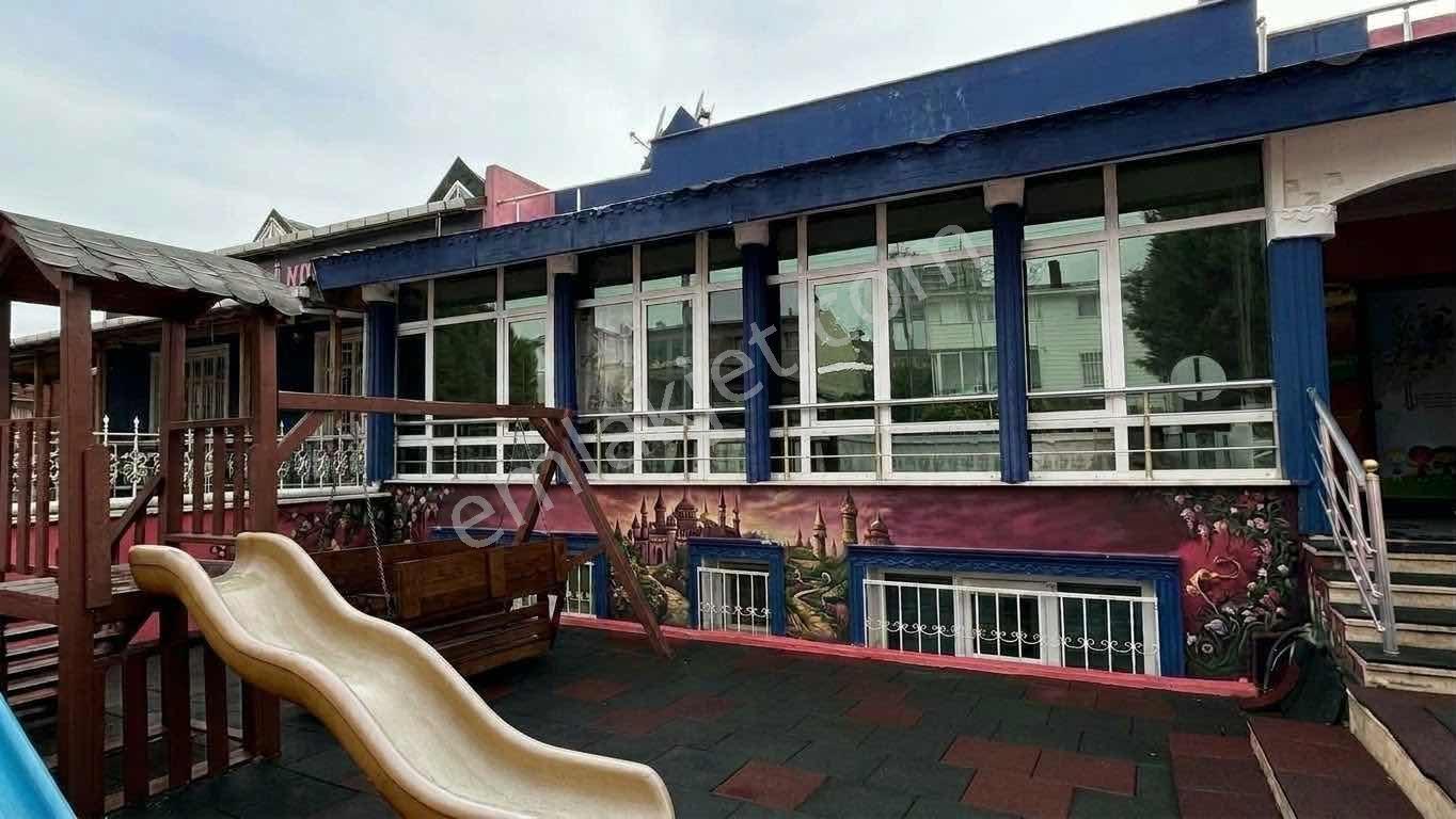 Büyükçekmece Cumhuriyet'te Merkezi Konumda 411m2 Müstakil Villa — fotoğraf 2