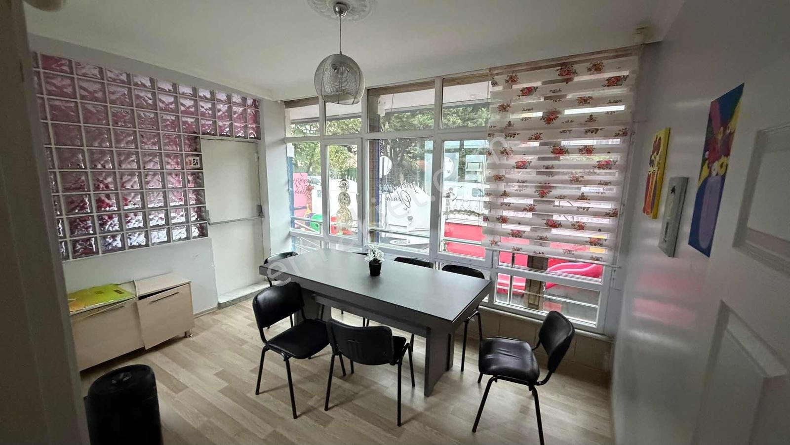 Büyükçekmece Cumhuriyet'te Merkezi Konumda 411m2 Müstakil Villa — fotoğraf 9