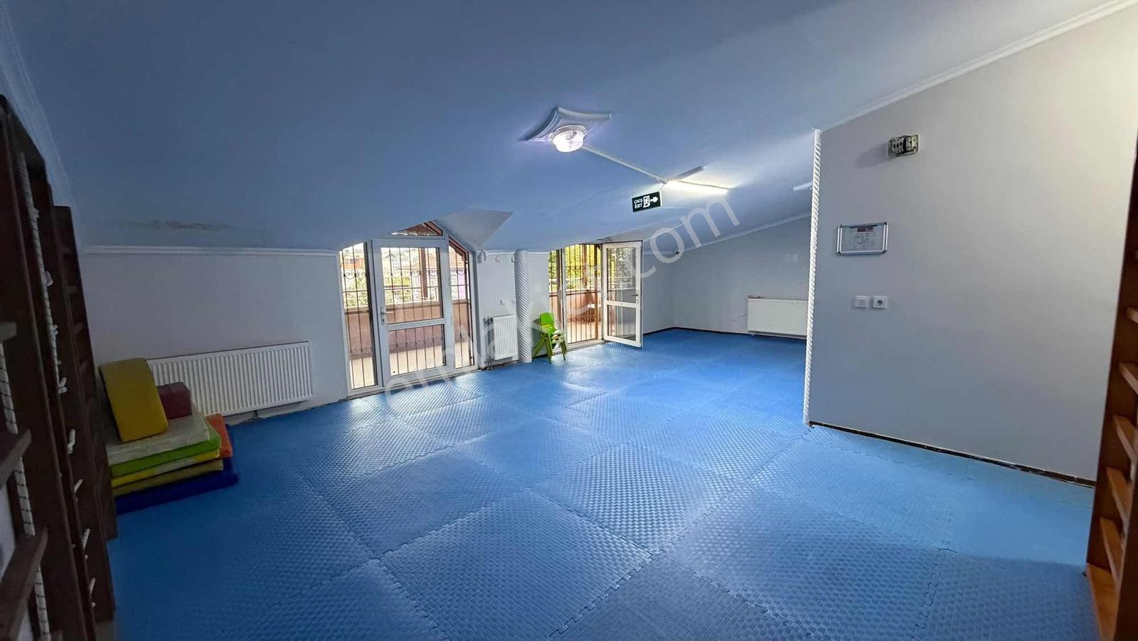 Büyükçekmece Cumhuriyet'te Merkezi Konumda 411m2 Müstakil Villa — fotoğraf 17