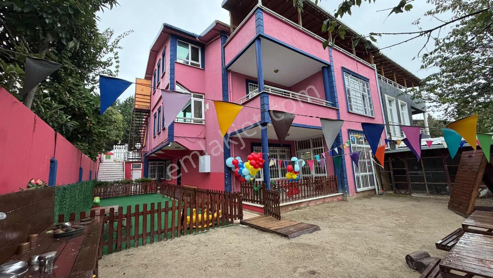 Büyükçekmece Cumhuriyet'te Merkezi Konumda 411m2 Müstakil Villa — fotoğraf 24