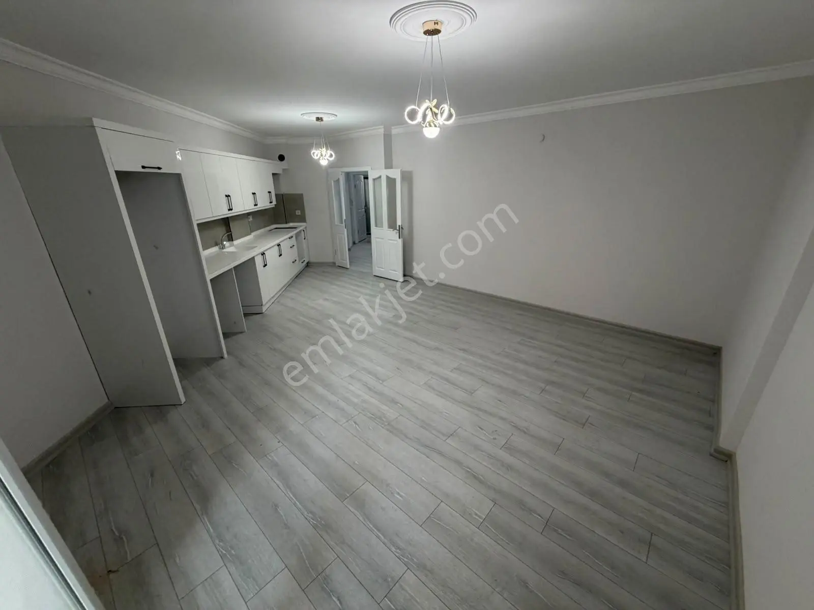 Didim Efeler Mahallesinde 2+1 Havuzlu Acil Satılık Daire — fotoğraf 3