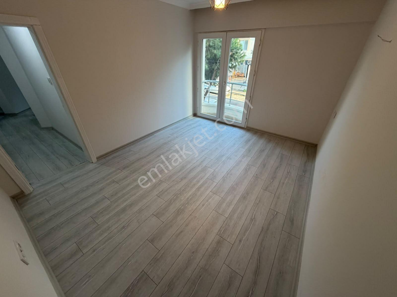 Didim Efeler Mahallesinde 2+1 Havuzlu Acil Satılık Daire — fotoğraf 7