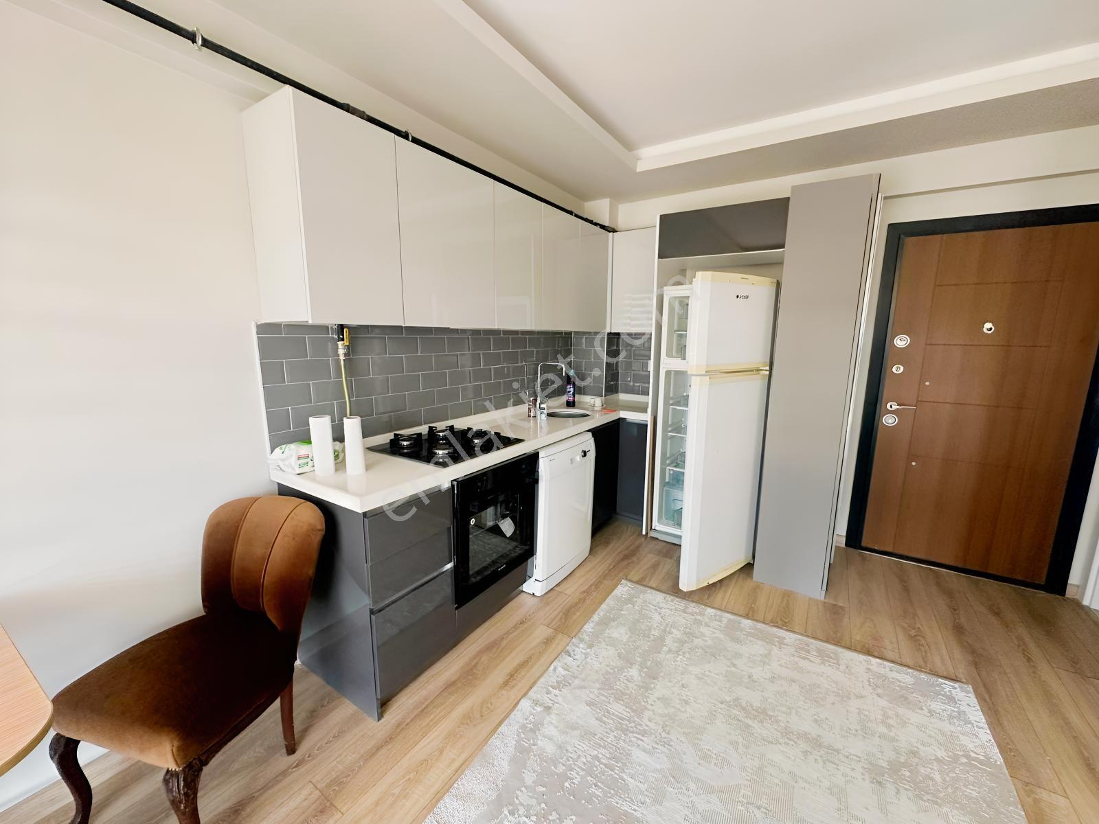Redstone'dan Kervancı Koru 8'de Full Eşyalı Satılık 1+1 Daire — fotoğraf 4