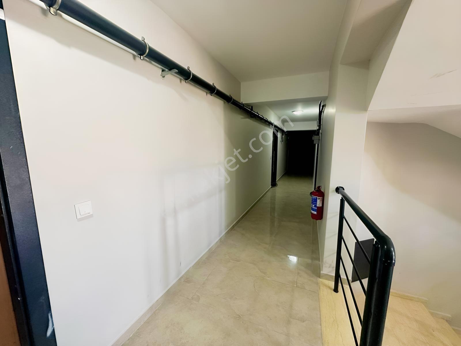 Redstone'dan Kervancı Koru 8'de Full Eşyalı Satılık 1+1 Daire — fotoğraf 11