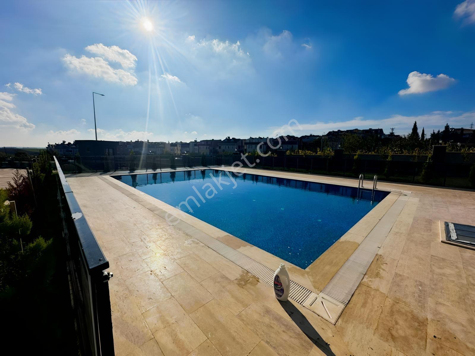 Redstone'dan Kervancı Koru 8'de Full Eşyalı Satılık 1+1 Daire — fotoğraf 14
