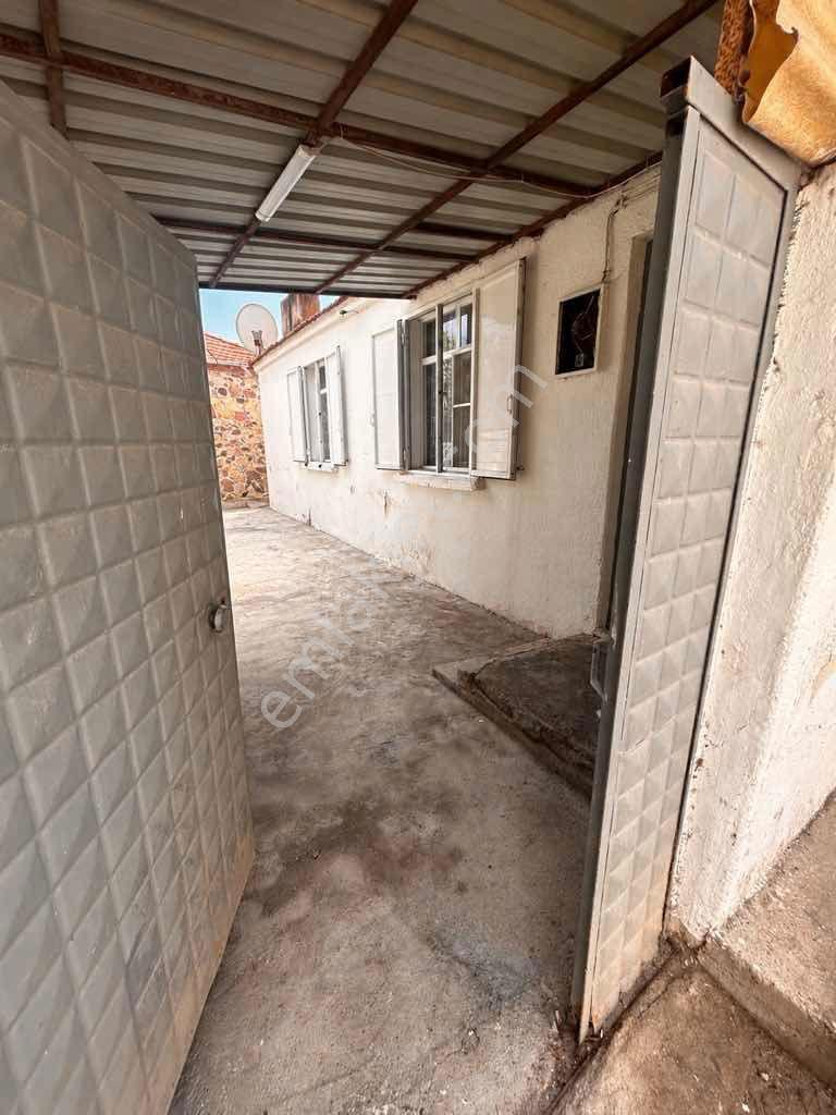 Çandarlı Merkezde, Denize 2 Dakika Mesafede, Bahçeli 2+1 Müstakil Ev — fotoğraf 3
