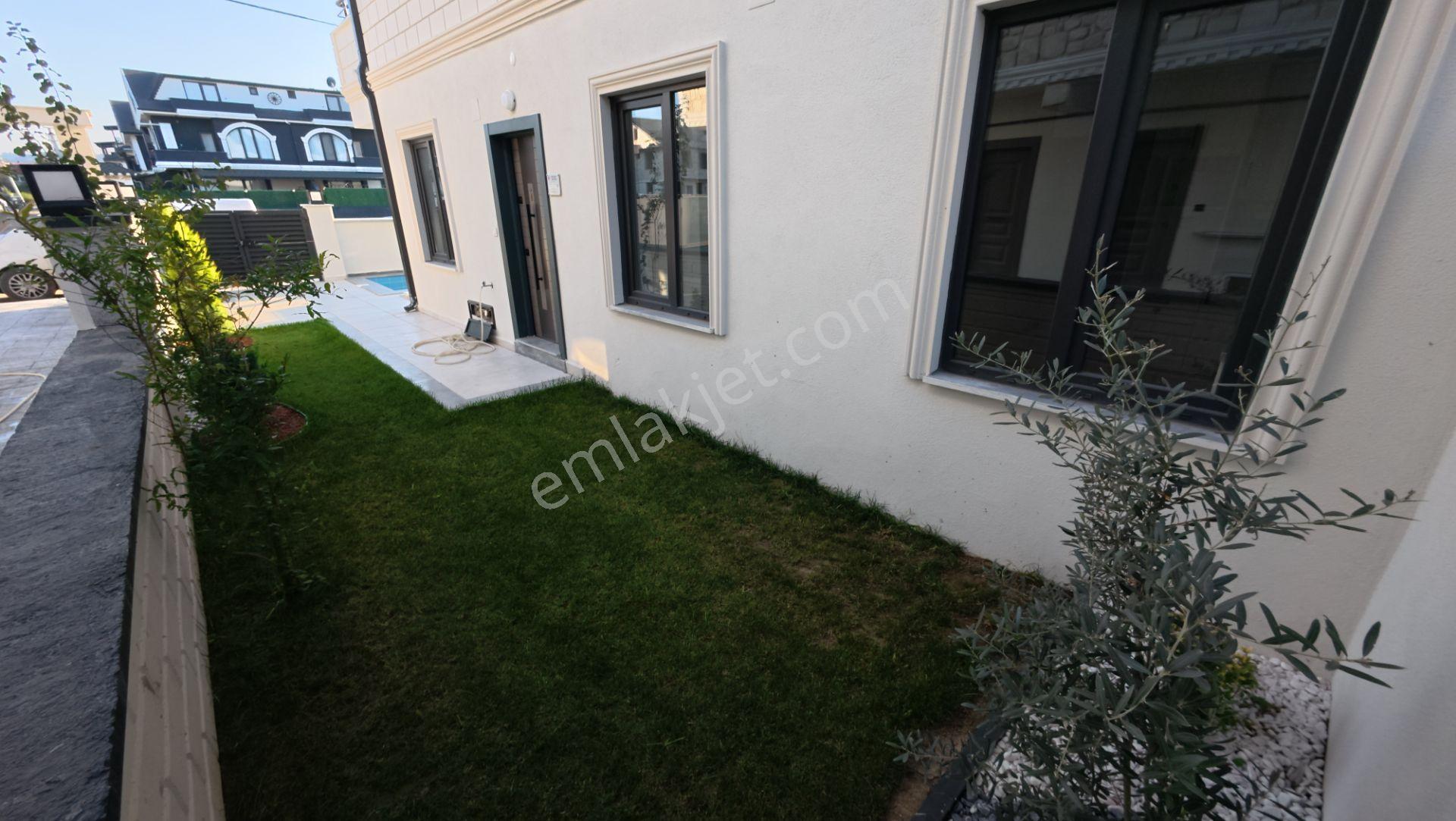 Sakarya Kocaali De Havuzlu Ayrı Mutfak Müstakil 4+1 — fotoğraf 11