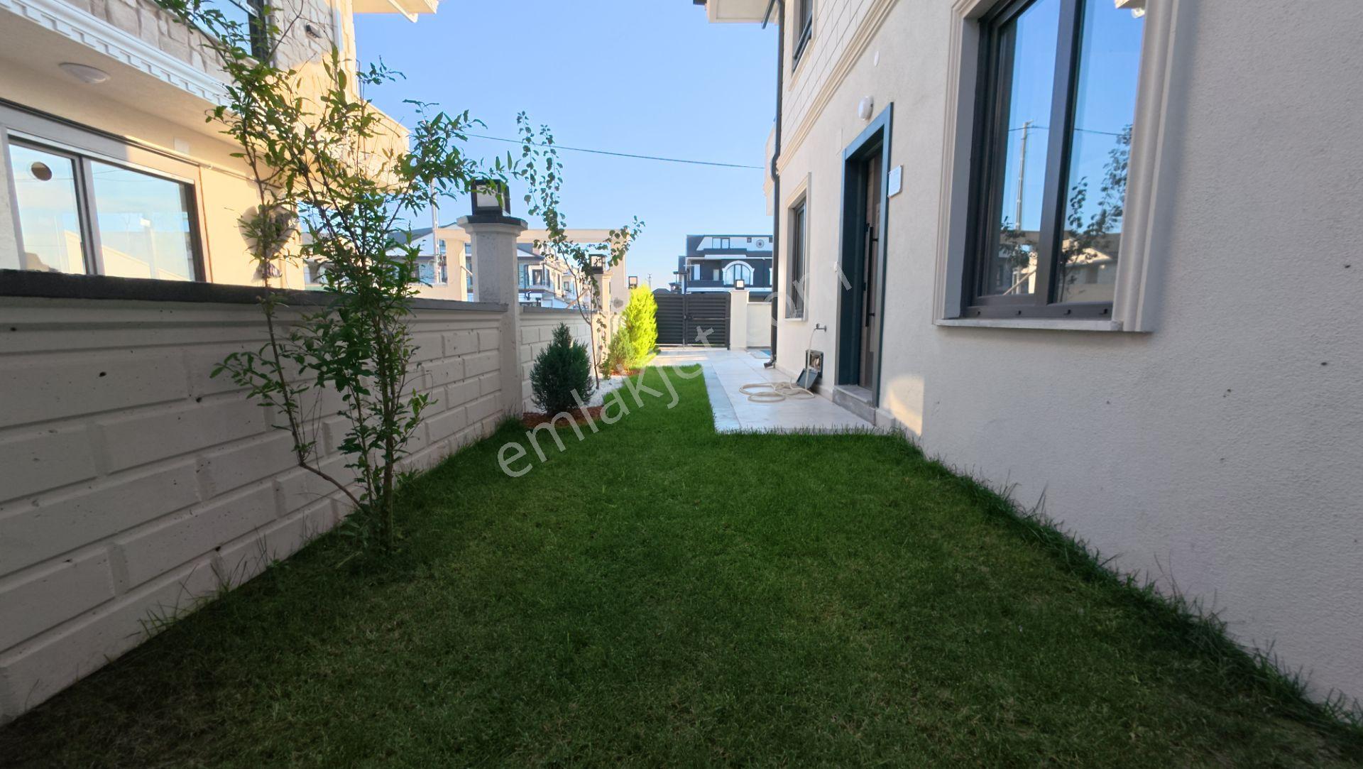 Sakarya Kocaali De Havuzlu Ayrı Mutfak Müstakil 4+1 — fotoğraf 12