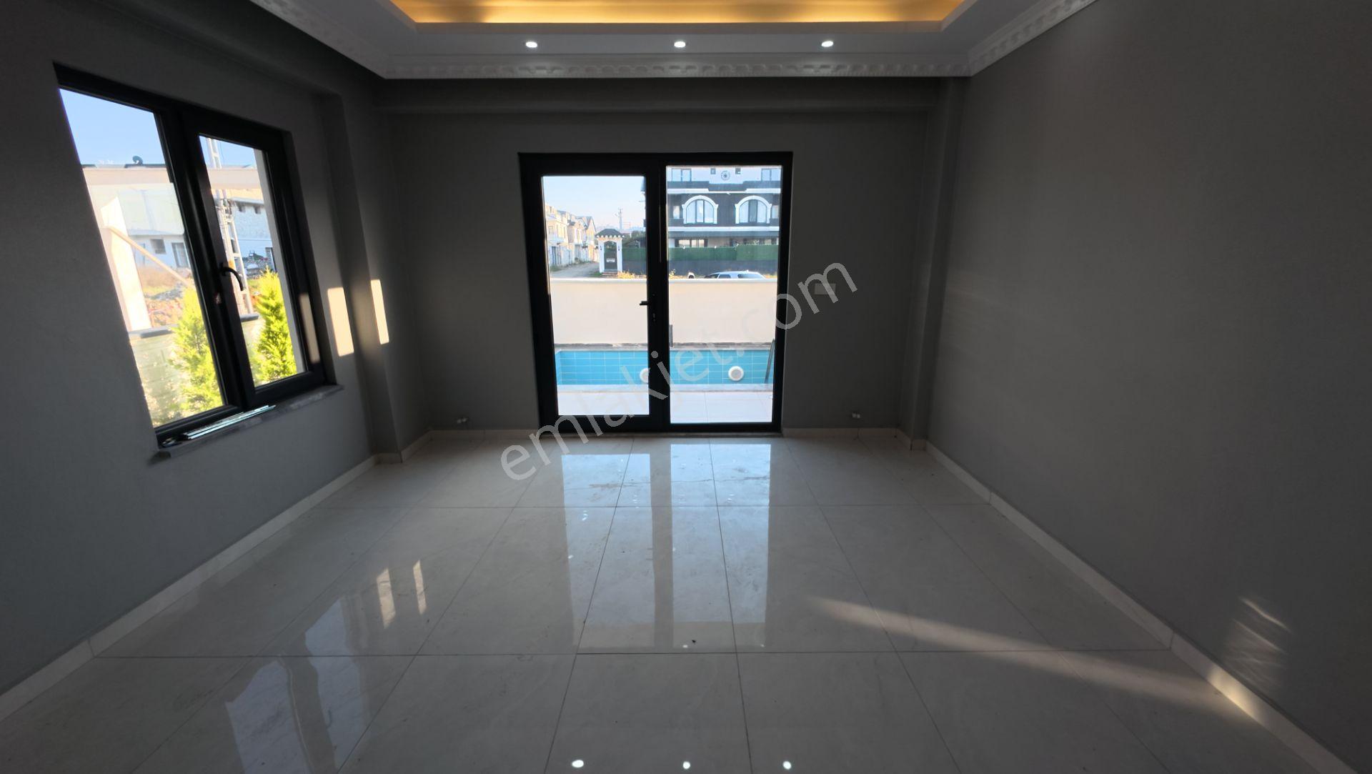 Sakarya Kocaali De Havuzlu Ayrı Mutfak Müstakil 4+1 — fotoğraf 17