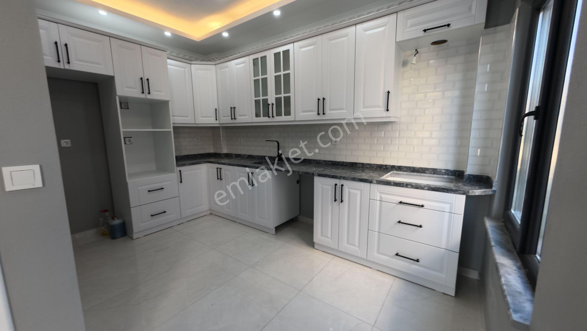 Sakarya Kocaali De Havuzlu Ayrı Mutfak Müstakil 4+1 — fotoğraf 20