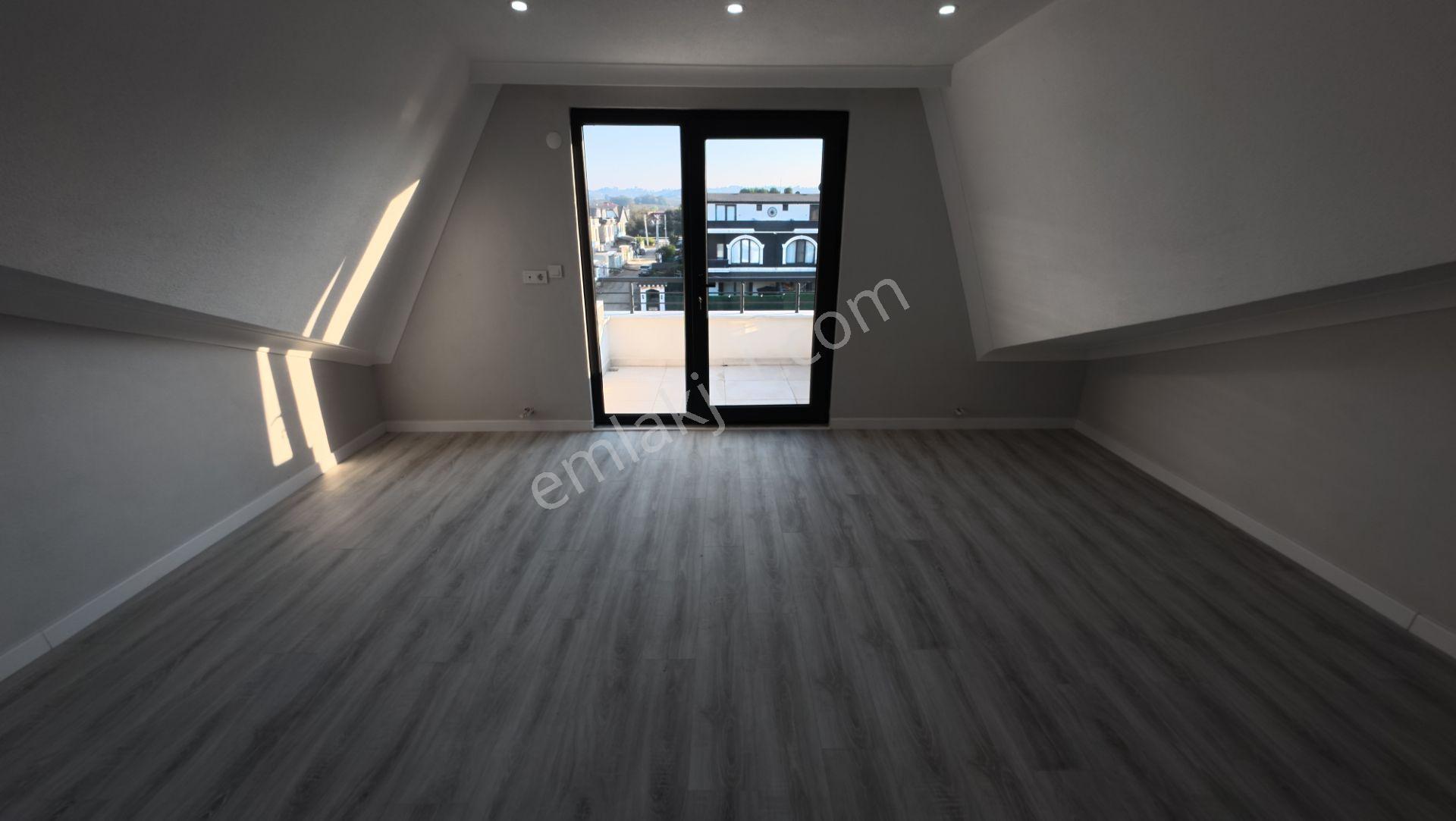 Sakarya Kocaali De Havuzlu Ayrı Mutfak Müstakil 4+1 — fotoğraf 33