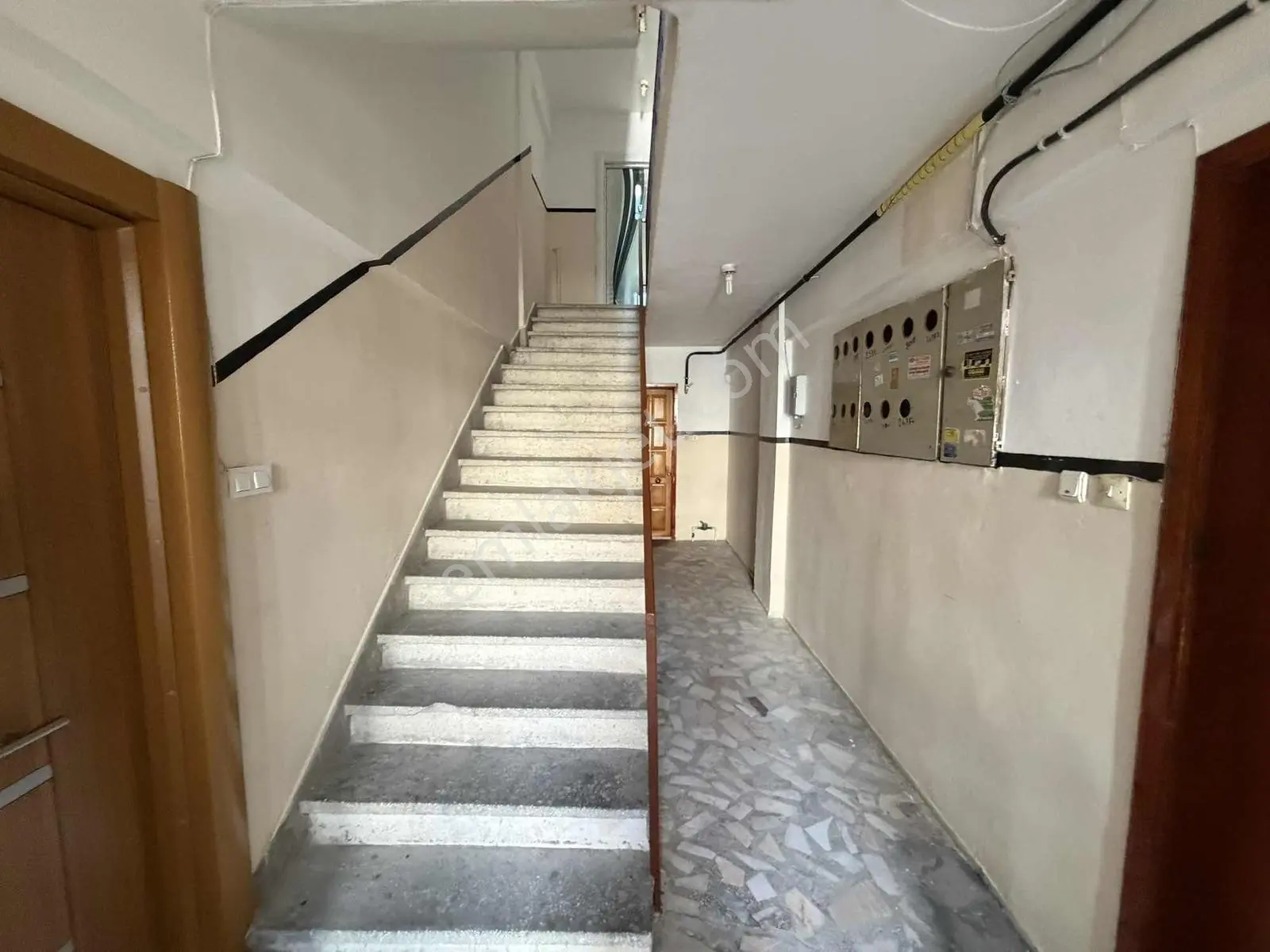 Sv 'den Yetkili 2+1 Cuma Pazarında — fotoğraf 3