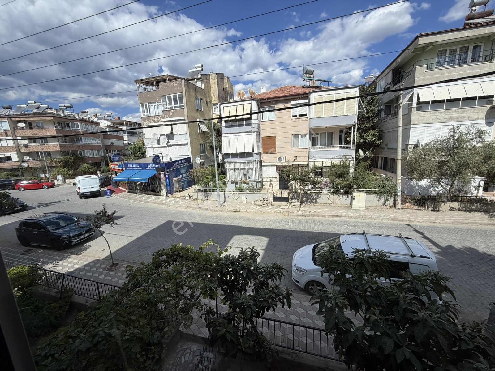 Sv 'den Yetkili 2+1 Cuma Pazarında — fotoğraf 23