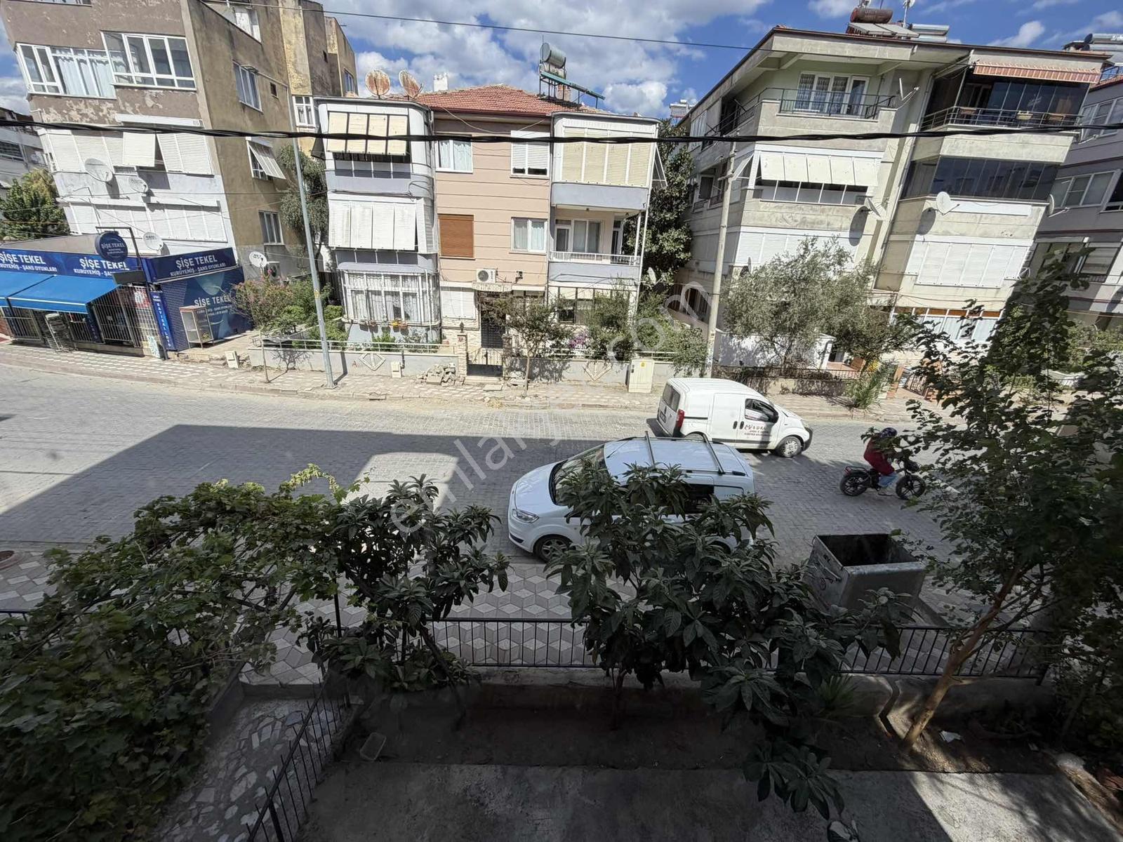 Sv 'den Yetkili 2+1 Cuma Pazarında — fotoğraf 24