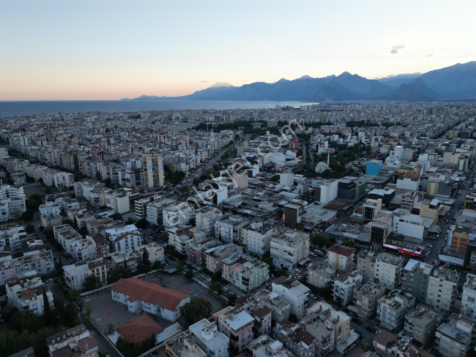 Antalya Dutlubahçede Satılık 3+1 Fırsat Daire — fotoğraf 17