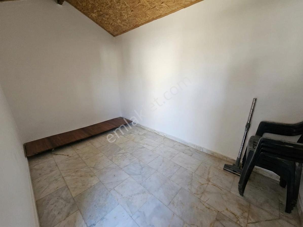 Çeşme Çiftlikköy Serakent Sitesinde Satılık Tripleks 3+1 Villa — fotoğraf 27