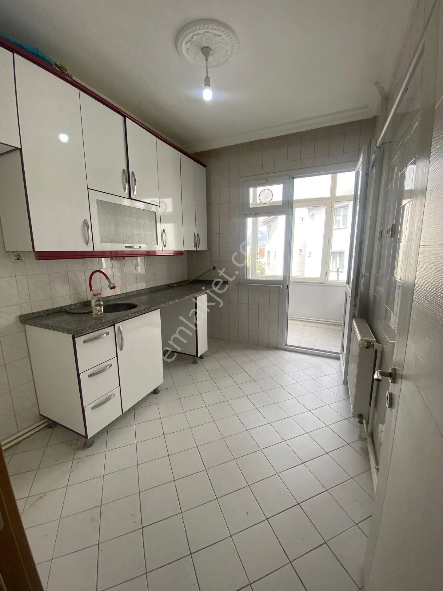 Arslanbey Emlaktan Otogara Yakın Masrafsız Daire — fotoğraf 8