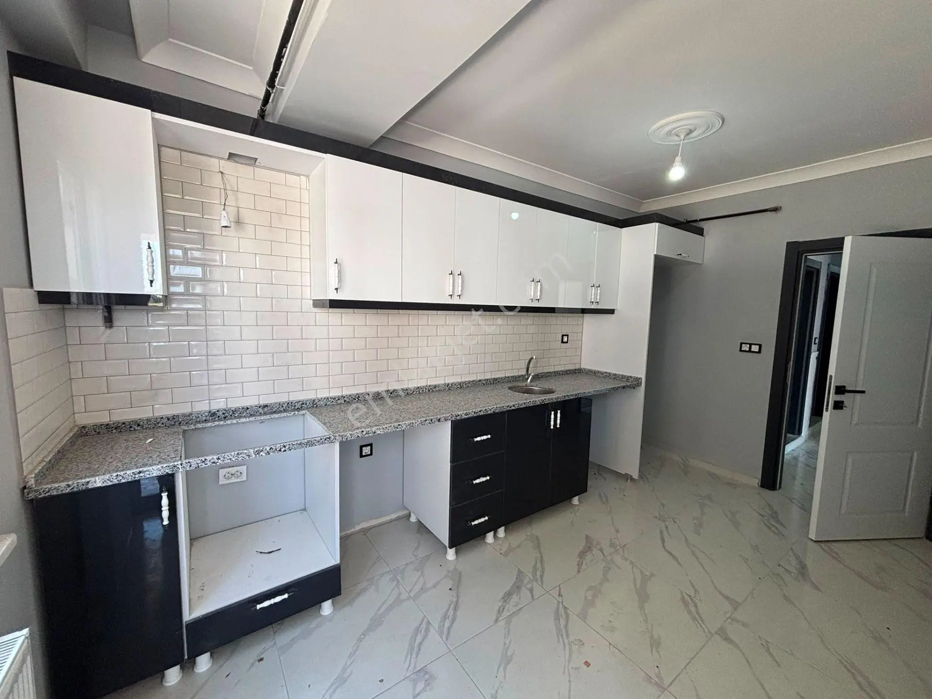 **eryıldız İnşaat'tan**yunus Emre Mah.iskanlı K.otoparklı Lüks 3+1 %80 Kredli İmkanı — fotoğraf 8