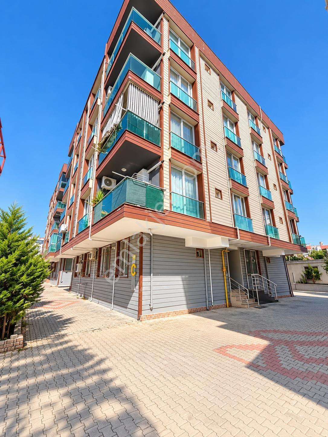 Remax Palm'den Akkent Mah.'de 2+1 Amerikan Mutfak Satılık — fotoğraf 2