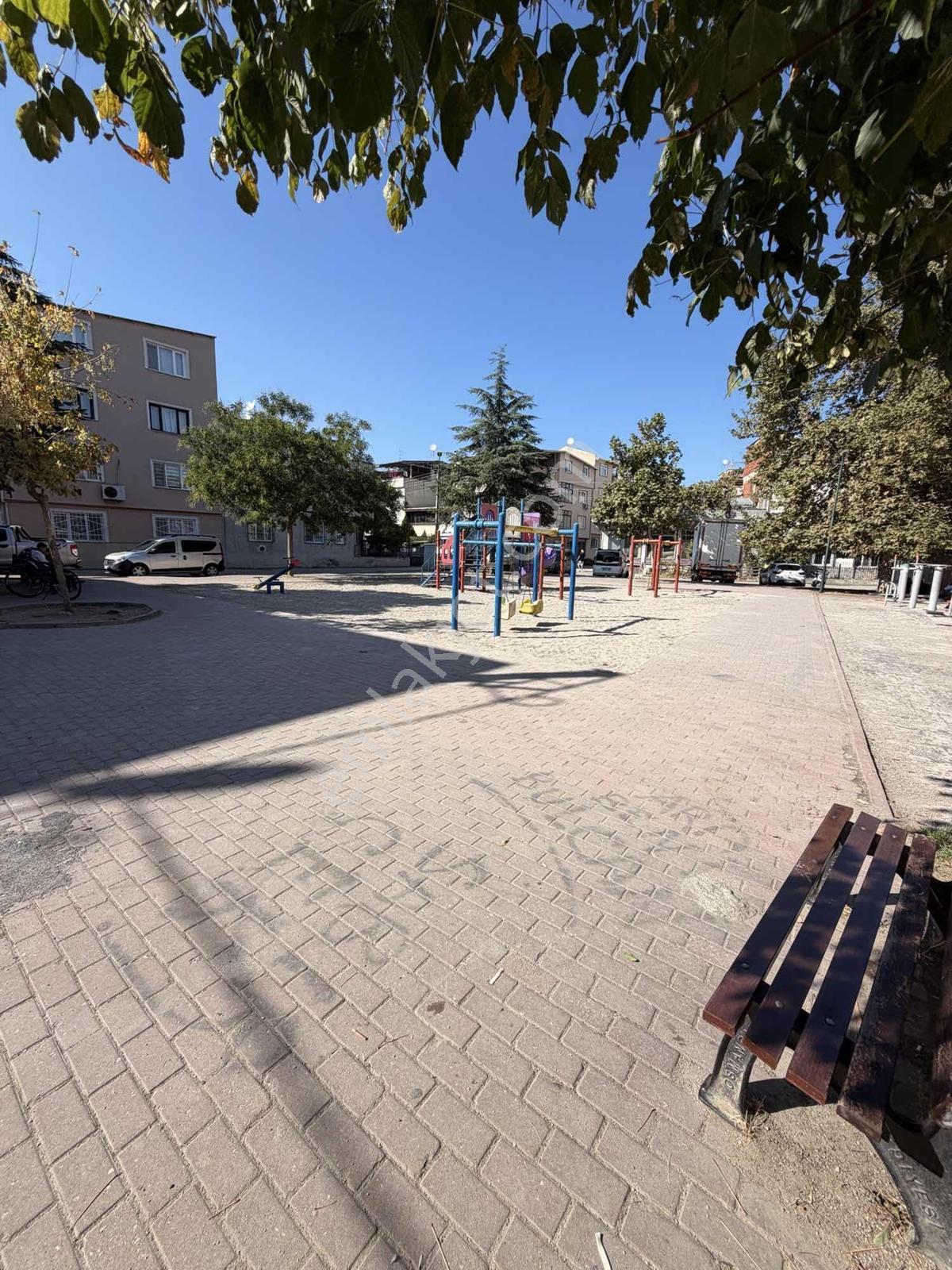 Vb'den Bağlarbaşında Satılık 1+1 Ayrı Mutfak ,yenilenmiş Daire — fotoğraf 11