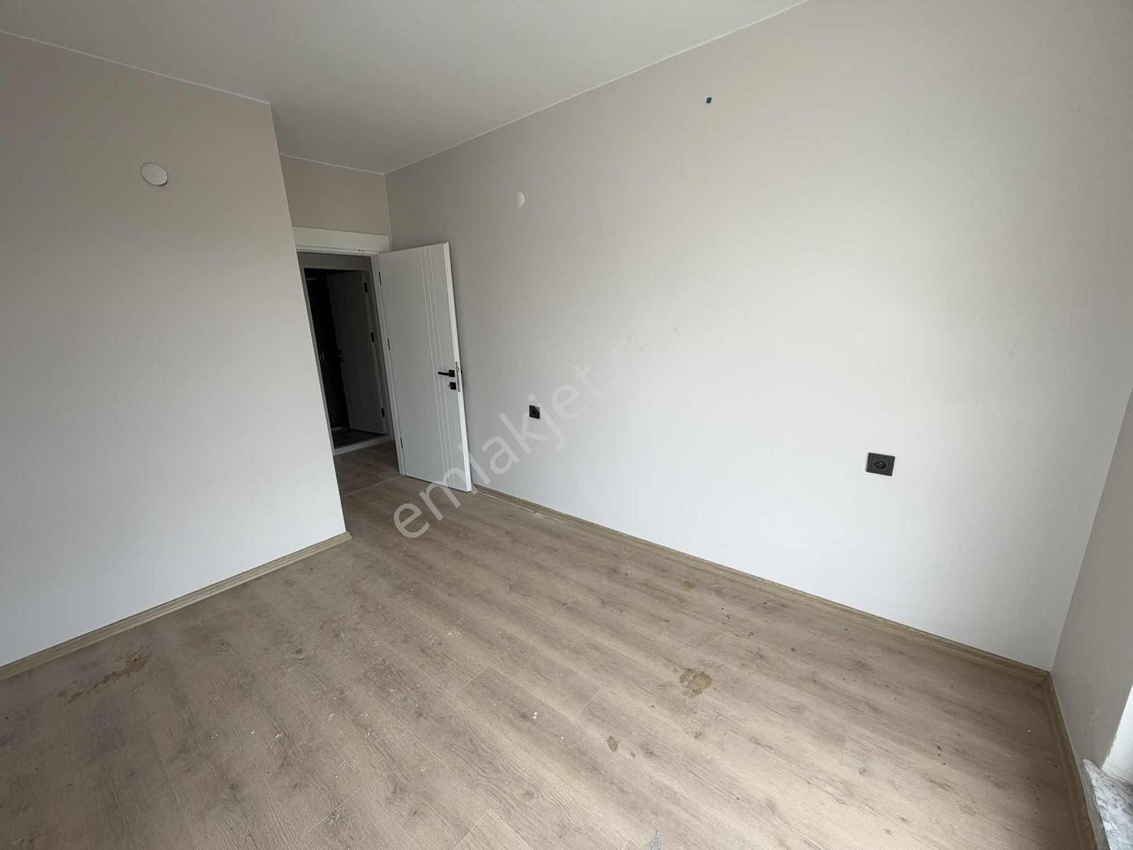 Cumhuriyet Mah.prestij Konut.2+1 Fırsat Yatırımlık Daire !! — fotoğraf 24