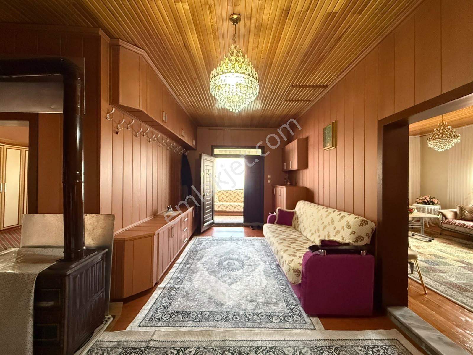 Sivas Çepni'de Satılık 2 Katlı Müstakil Ev — fotoğraf 10