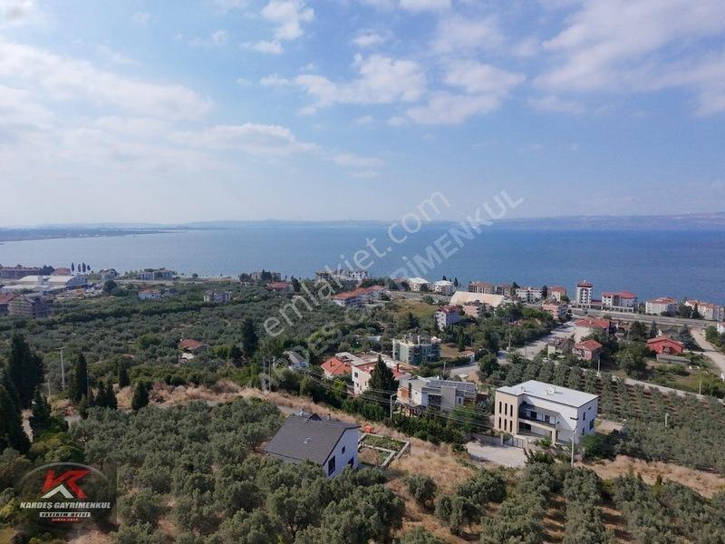Kardeşten Kayacık'Ta 474 M² %25 İmarlı Deniz Manzaralı Arsa