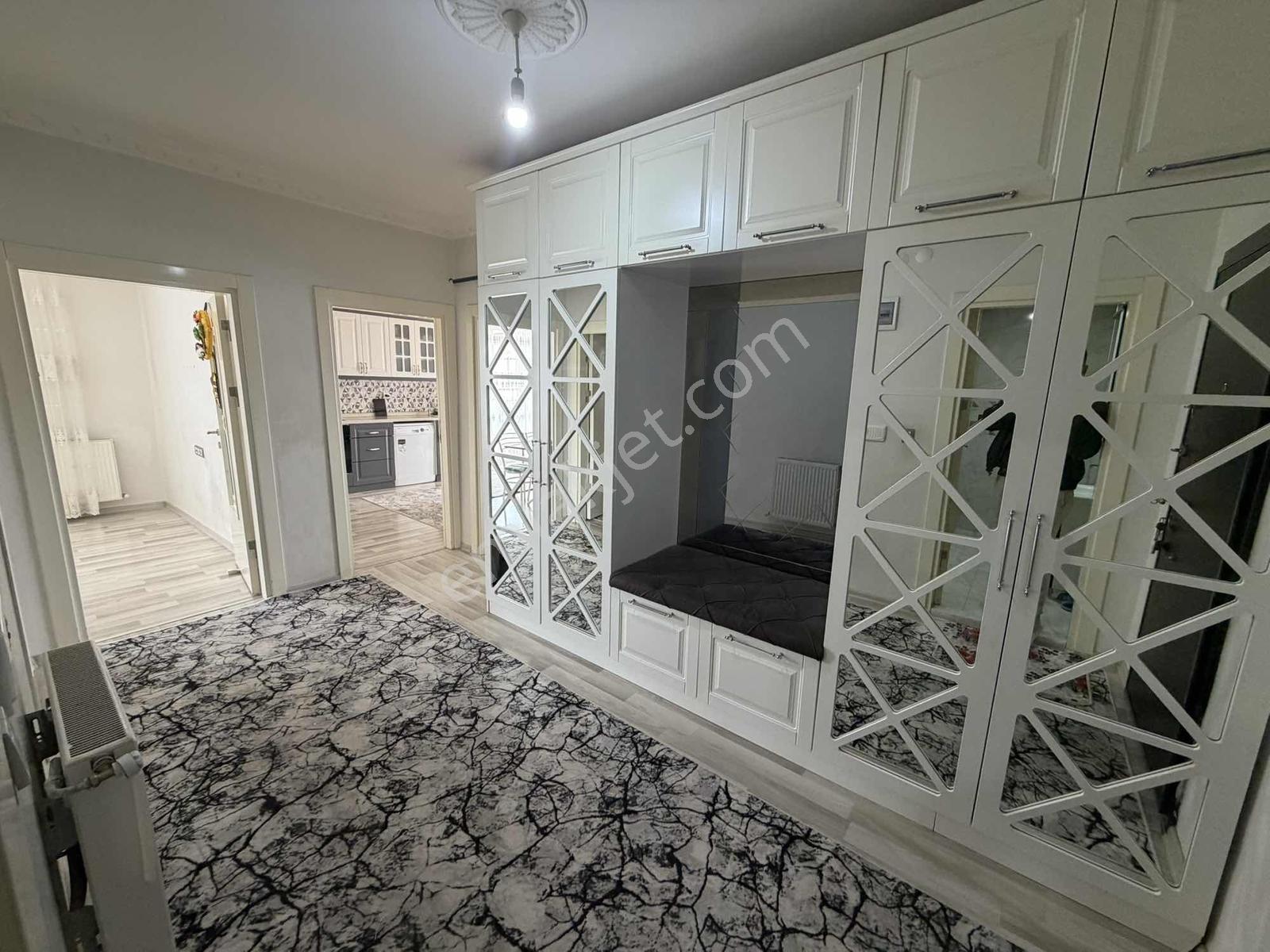 Liva Gayrimenkul'den Zernişan Vakkas Civarı Satılık 3+1 Daire — fotoğraf 2