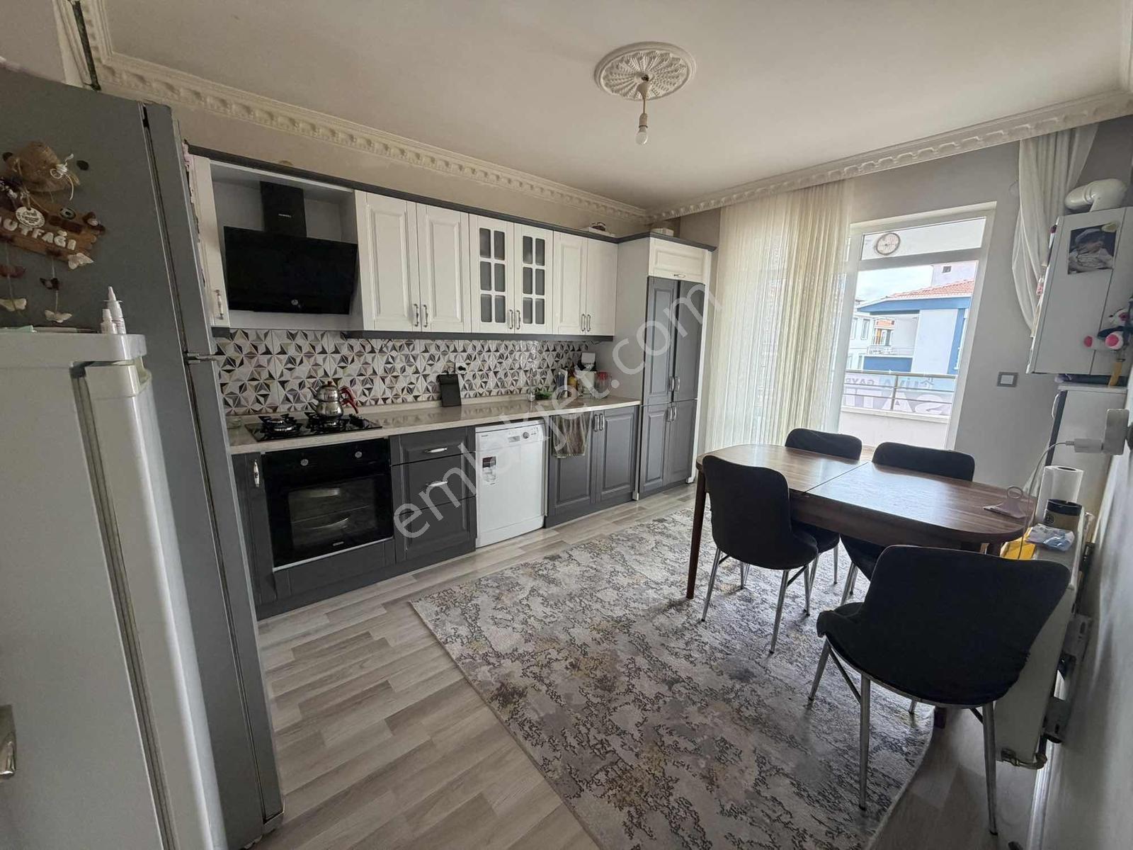 Liva Gayrimenkul'den Zernişan Vakkas Civarı Satılık 3+1 Daire — fotoğraf 4