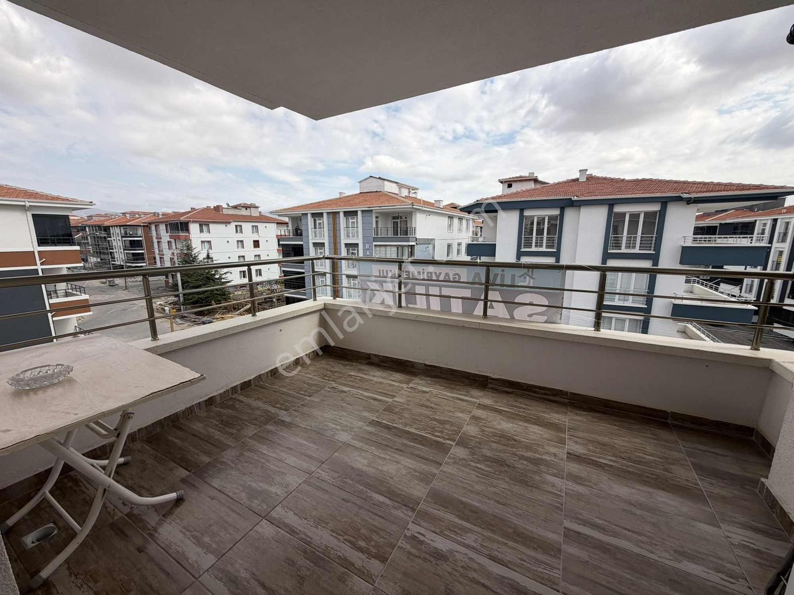 Liva Gayrimenkul'den Zernişan Vakkas Civarı Satılık 3+1 Daire — fotoğraf 6