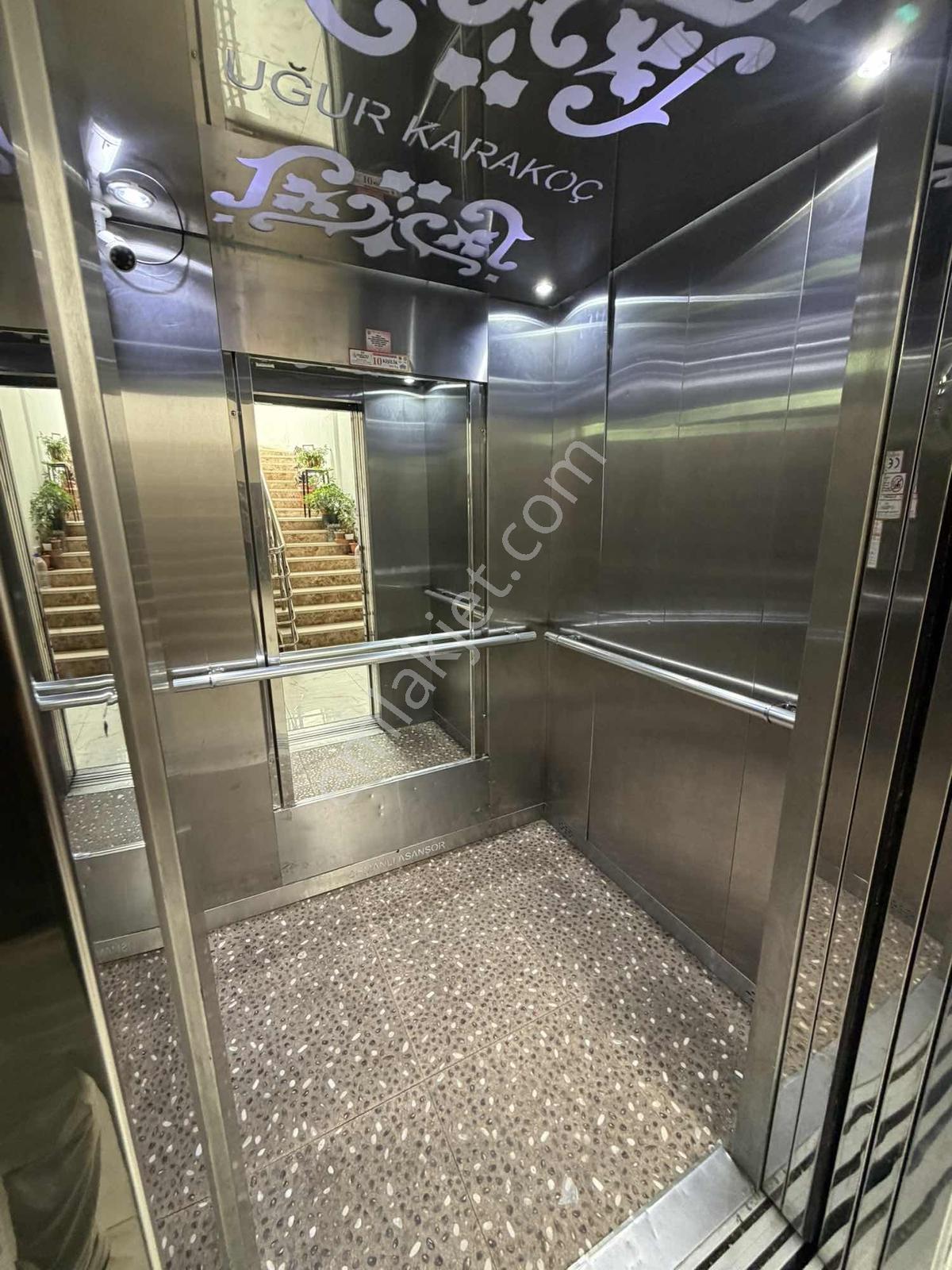 Liva Gayrimenkul'den Zernişan Vakkas Civarı Satılık 3+1 Daire — fotoğraf 22