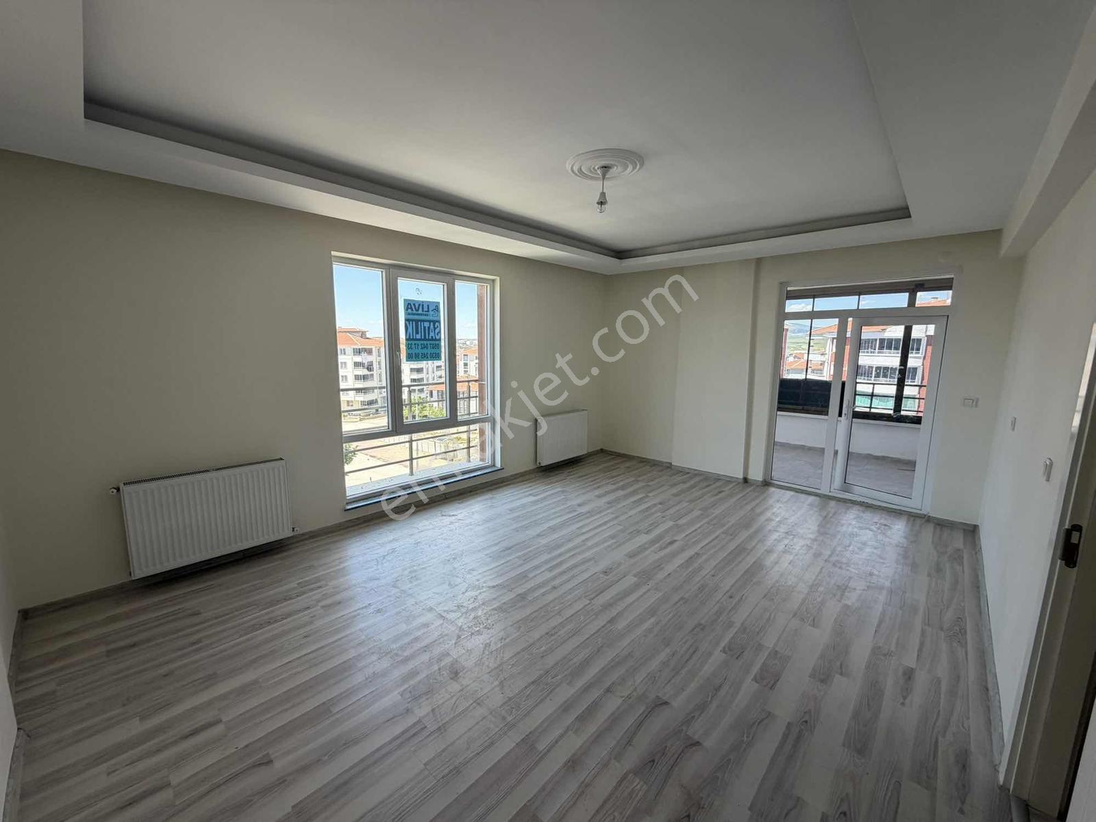Liva Gayrimenkul'den Kervansaray Mah Satılık 3+1 Daire — fotoğraf 9