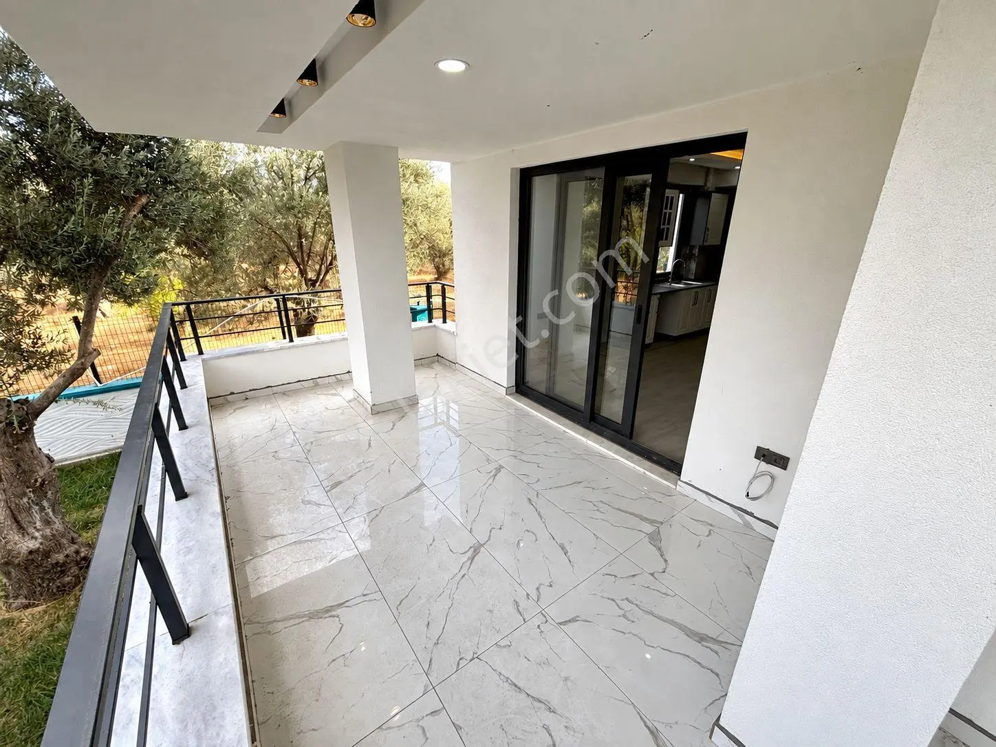 Yükselden Zeytinlide Doğa Manzaralı Geniş Balkonlu 2+1 — fotoğraf 11