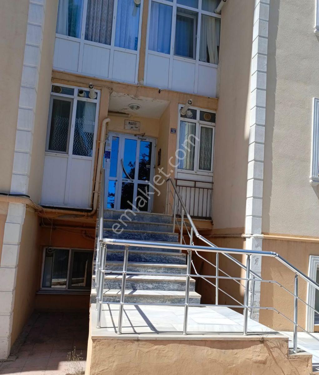Fatih Mahallesinde Cadde Üstünde 3+1 Ara Kat Daire — fotoğraf 4