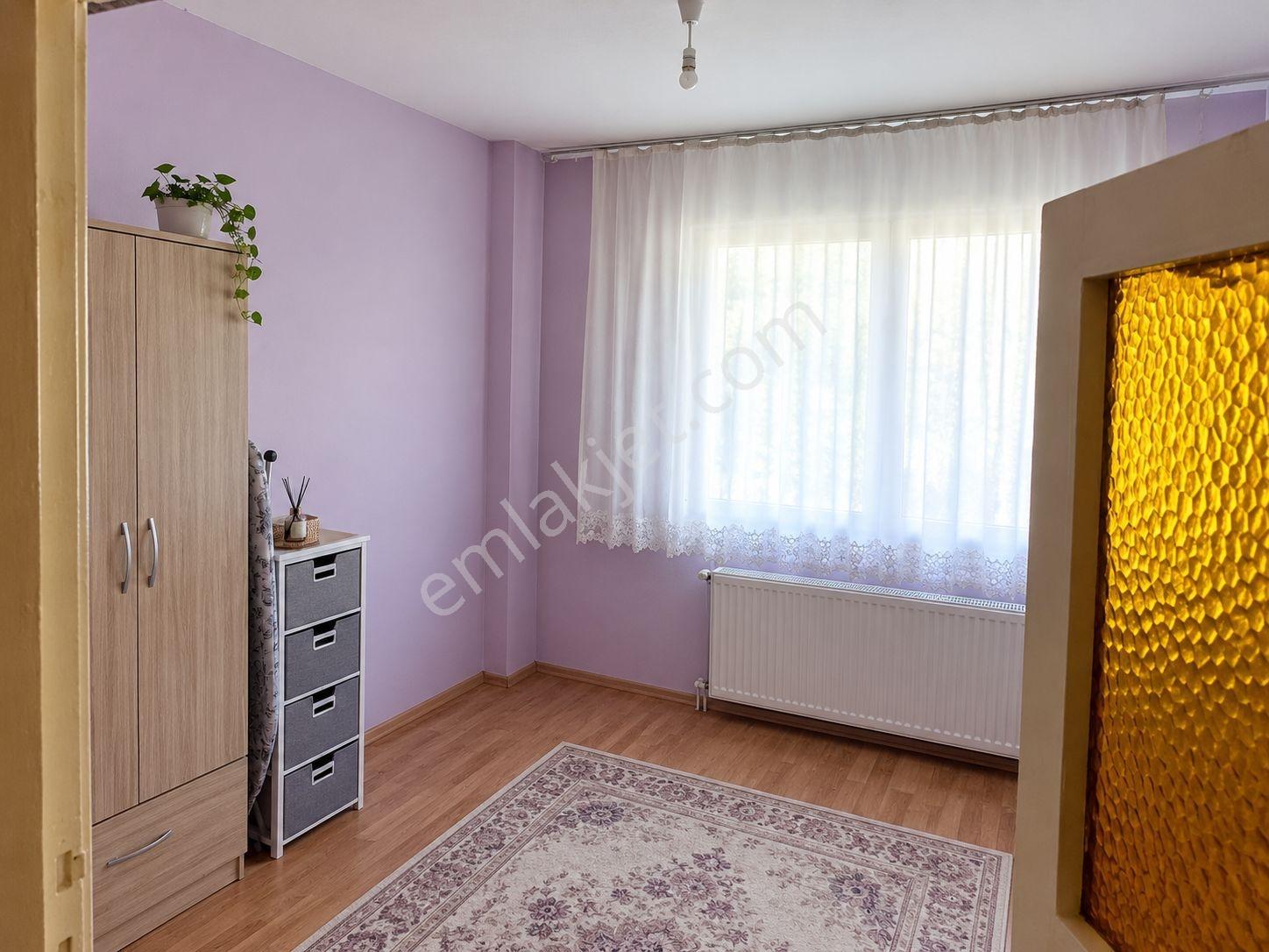 Fatih Mahallesinde Cadde Üstünde 3+1 Ara Kat Daire — fotoğraf 6