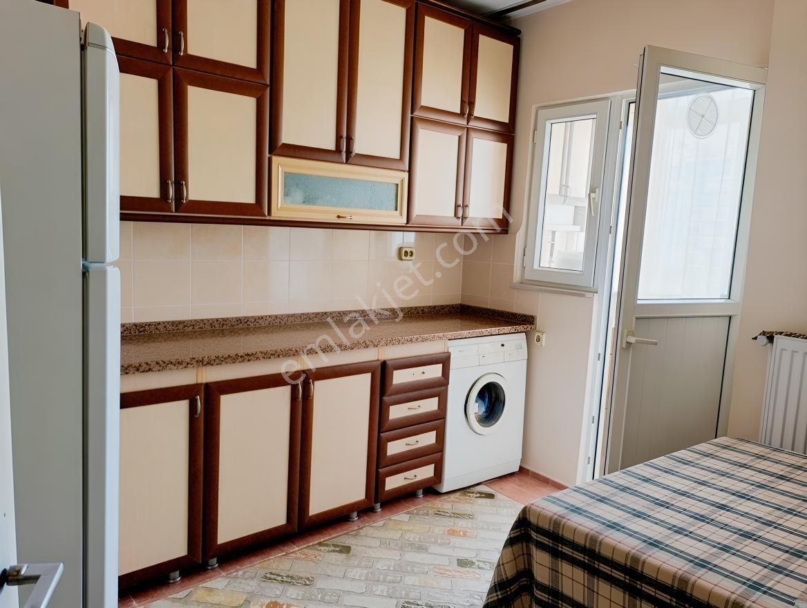 Fatih Mahallesinde Cadde Üstünde 3+1 Ara Kat Daire — fotoğraf 18