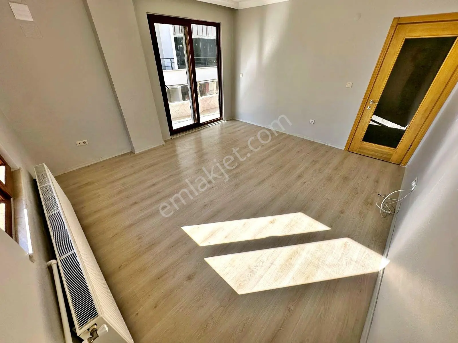 ⫸best Emlaktan⫷akçay'da Ön Cephe Fırsat Ayrı Mutfak Ebeveyn Banyolu Asansörlü 2+1 Daire — fotoğraf 12
