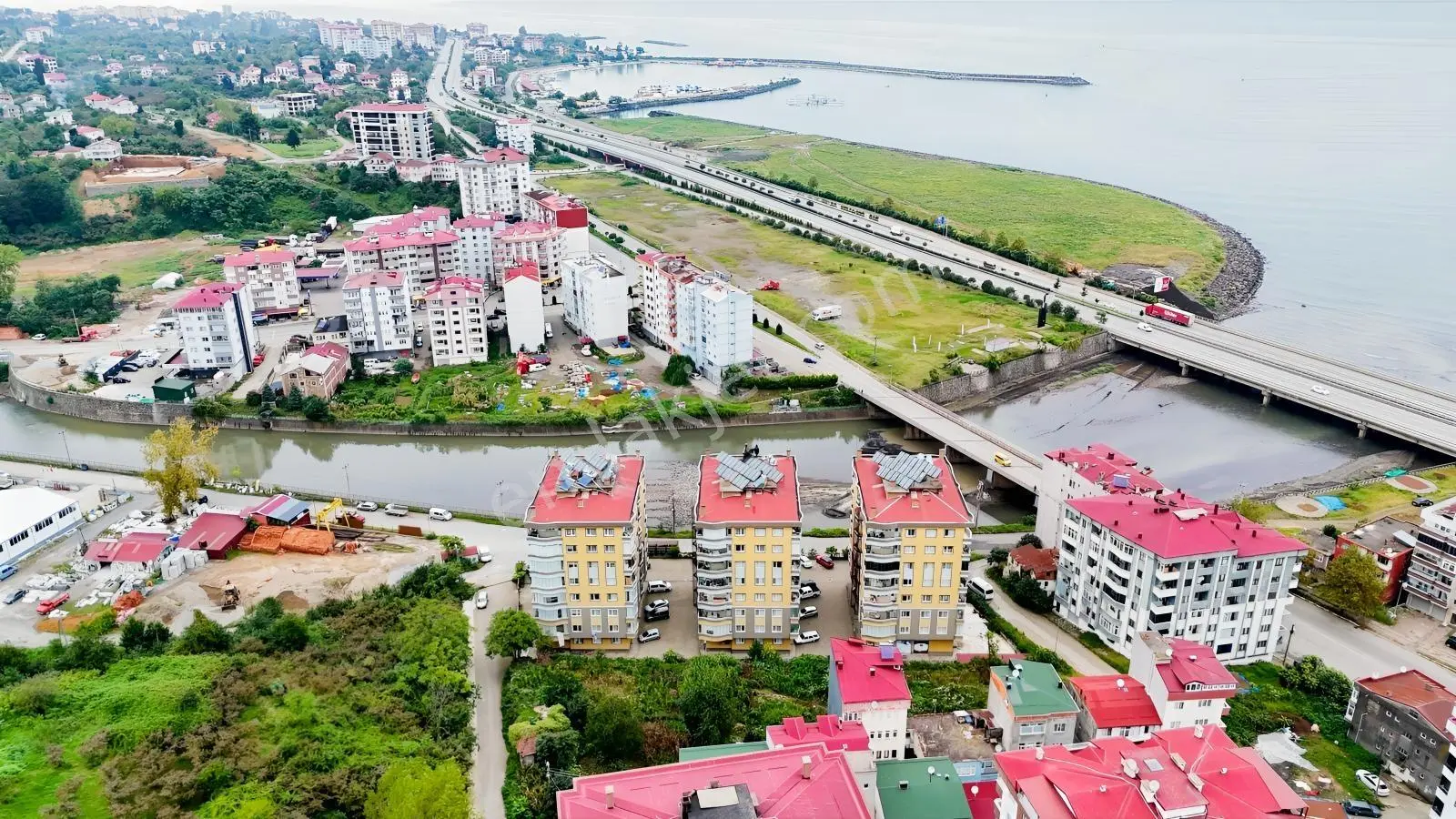 Mabel'den Beşikdüzü Denizkent Sitesi Satılık 3+1 Daire — fotoğraf 16