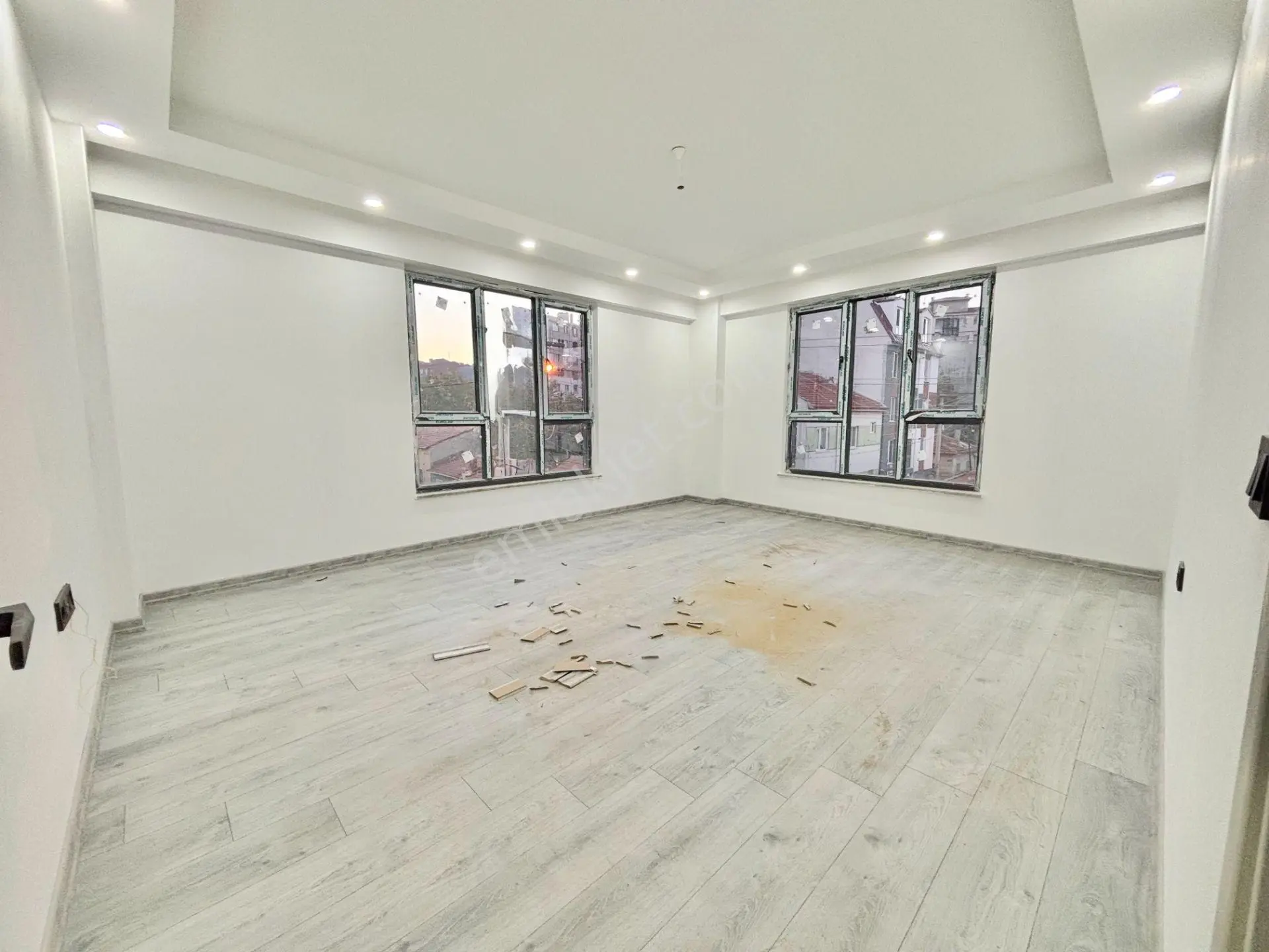 Estorıa'Dan Büyükpark Yakını Özel Garajlı Arakat 2+1 Daire