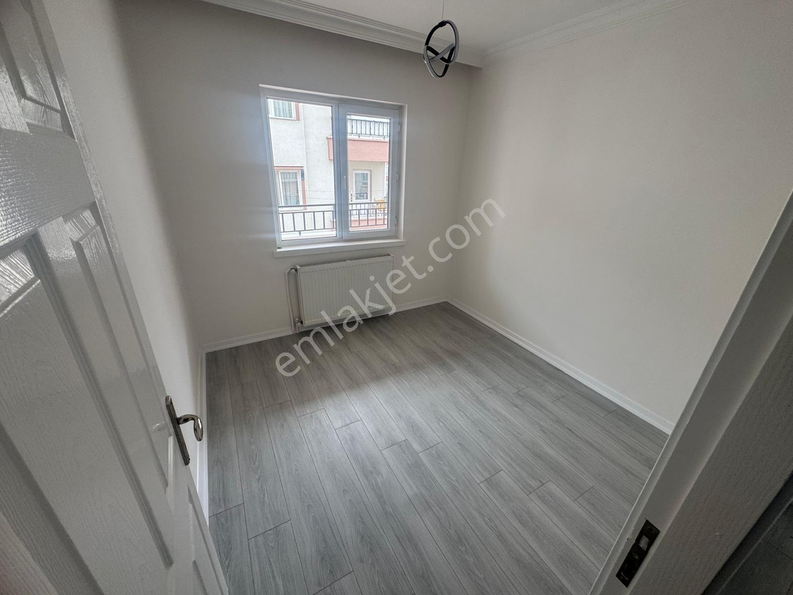 Malazgirt Mah'de 3+1 120m2 Asansörlü Full Yapılı Cadde Üzeri — fotoğraf 18