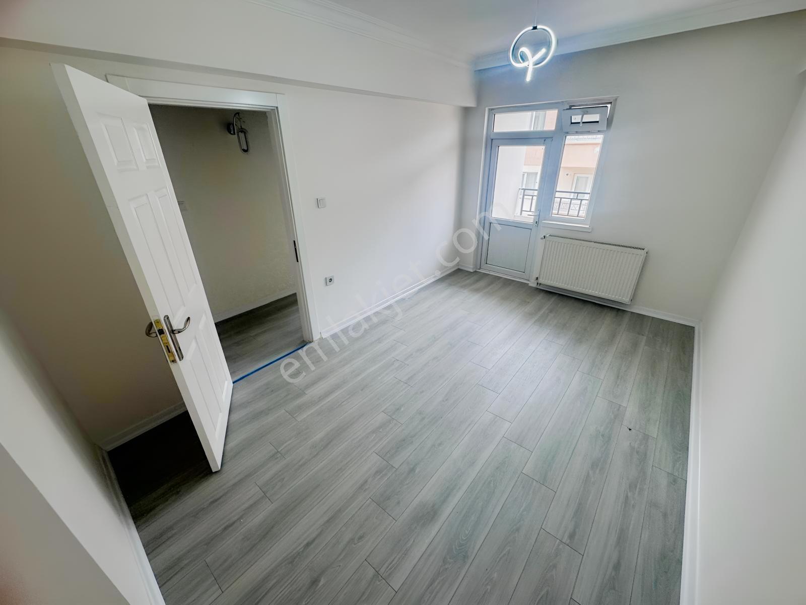 Malazgirt Mah'de 3+1 120m2 Asansörlü Full Yapılı Cadde Üzeri — fotoğraf 20