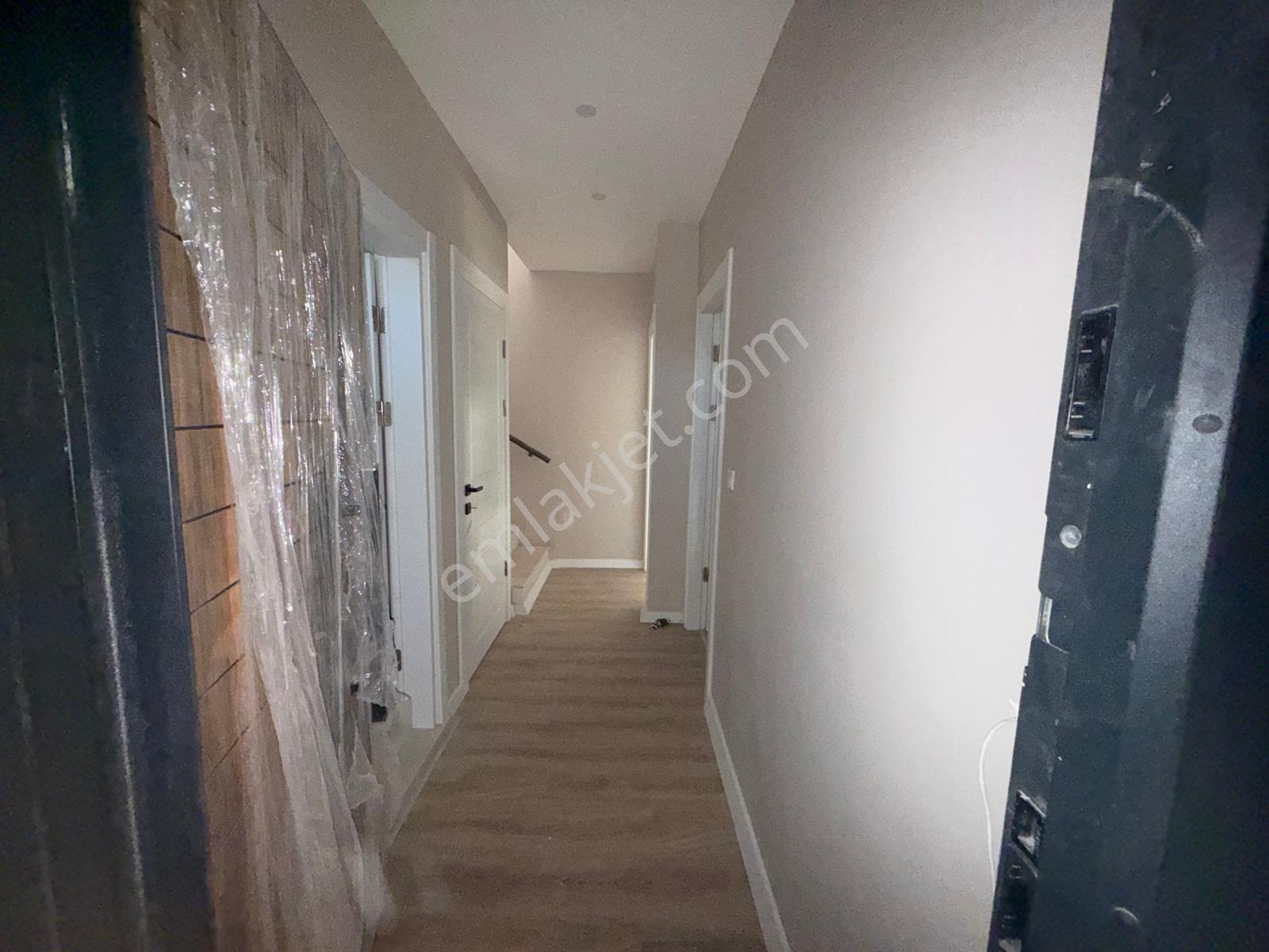 C.b. Route | Merkezi Konum | Denize 1 Km | 3+1 Sıfır Dubleks — fotoğraf 8